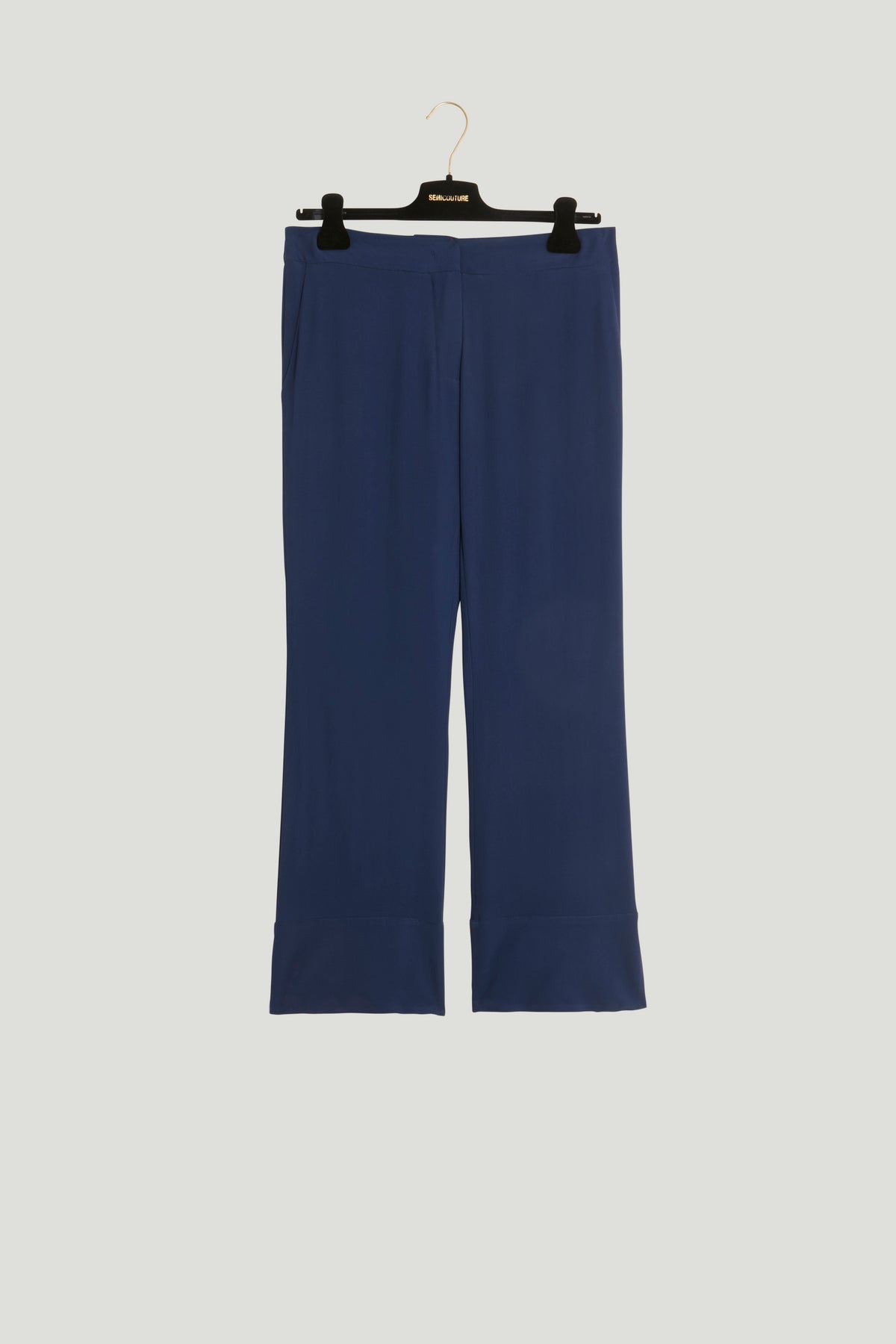 pantalone modello flare crepe de chine