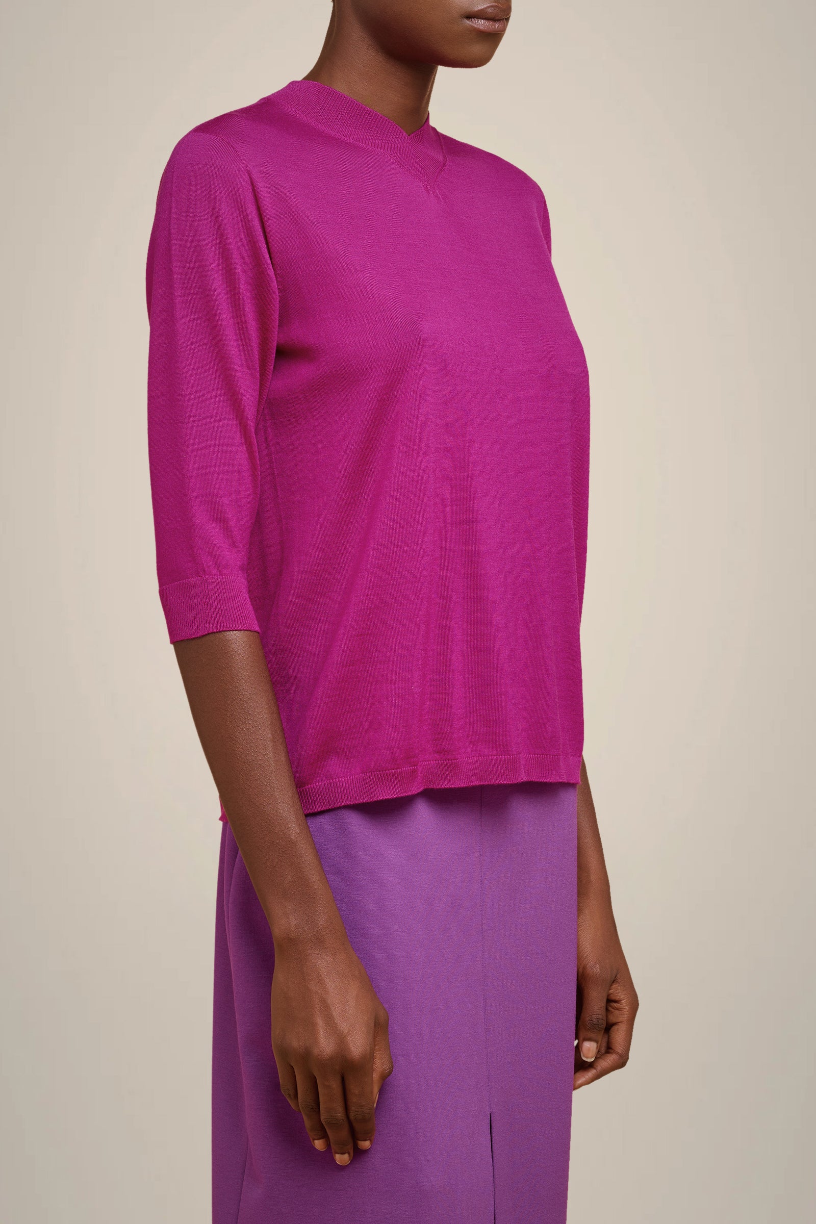 MAGLIA CON SCOLLO V