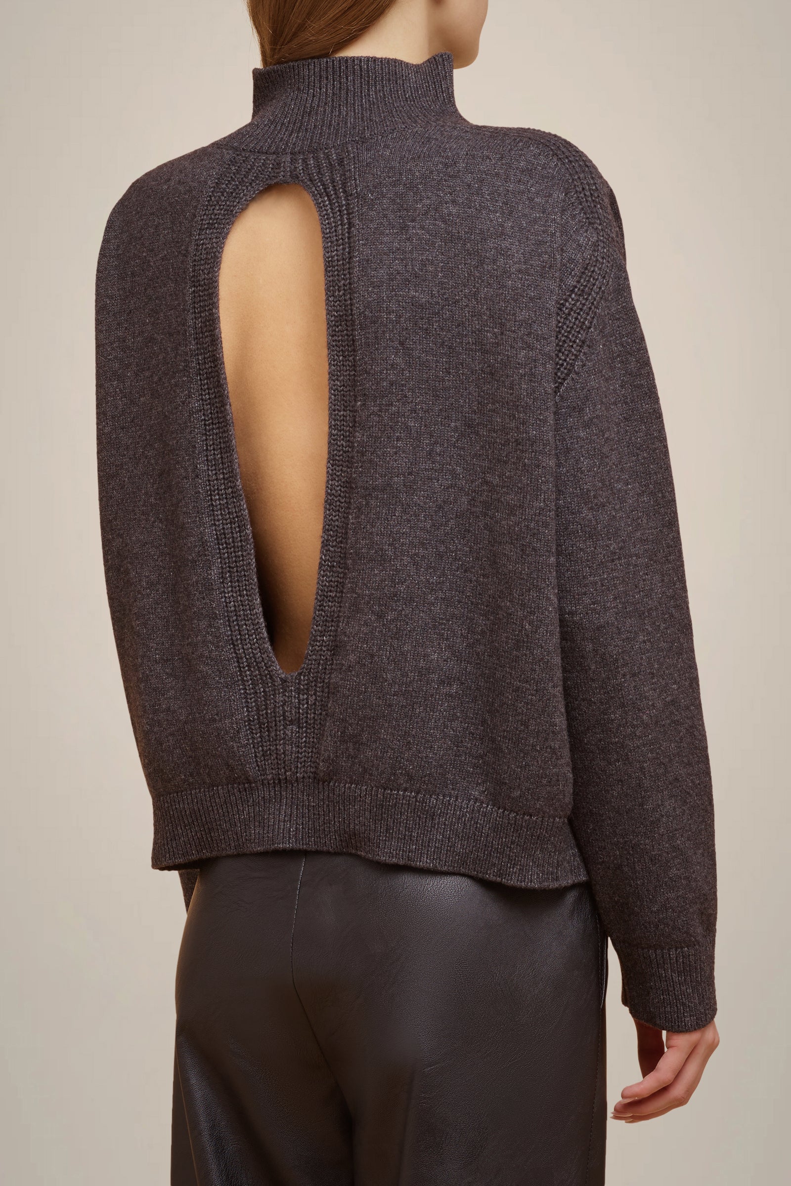 MAGLIA CUT-OUT
