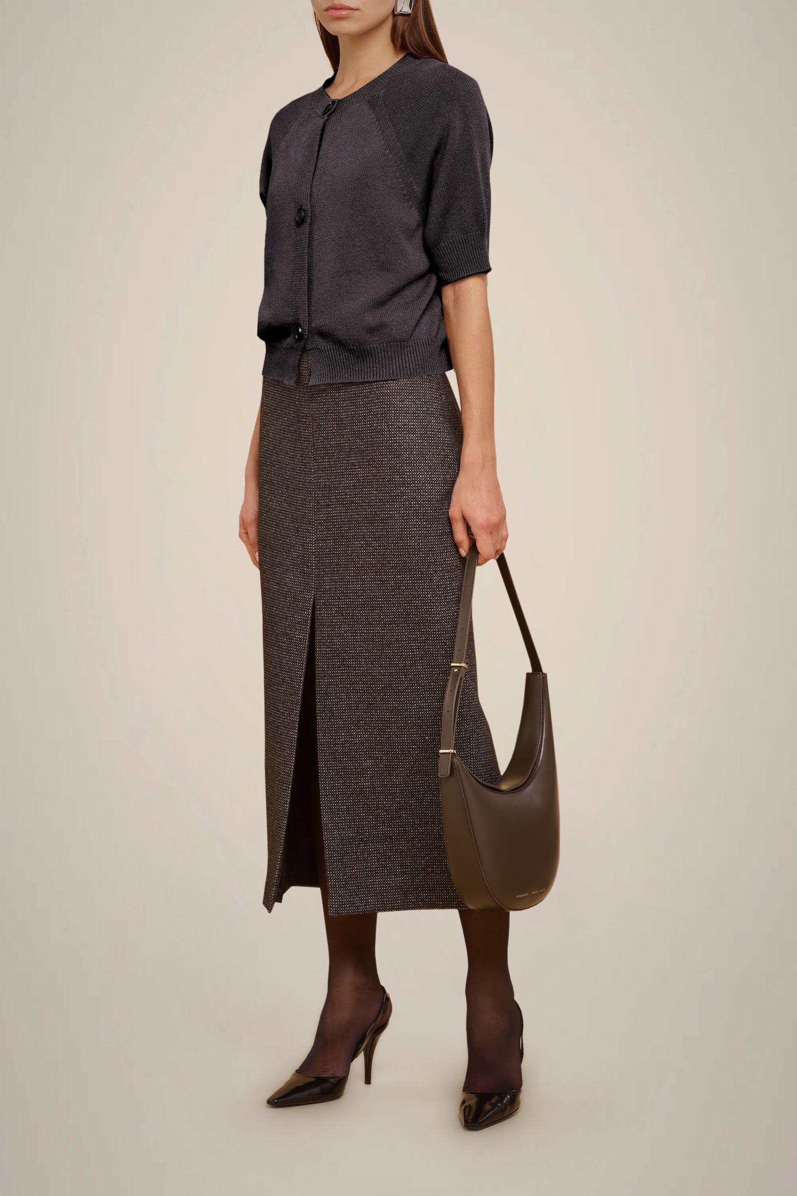 SHORT-SLEEVED CARDIGAN