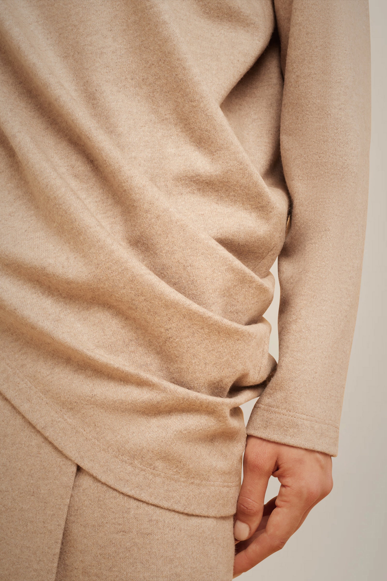 BLUSA GIROCOLLO IN PANNO CASHMERE