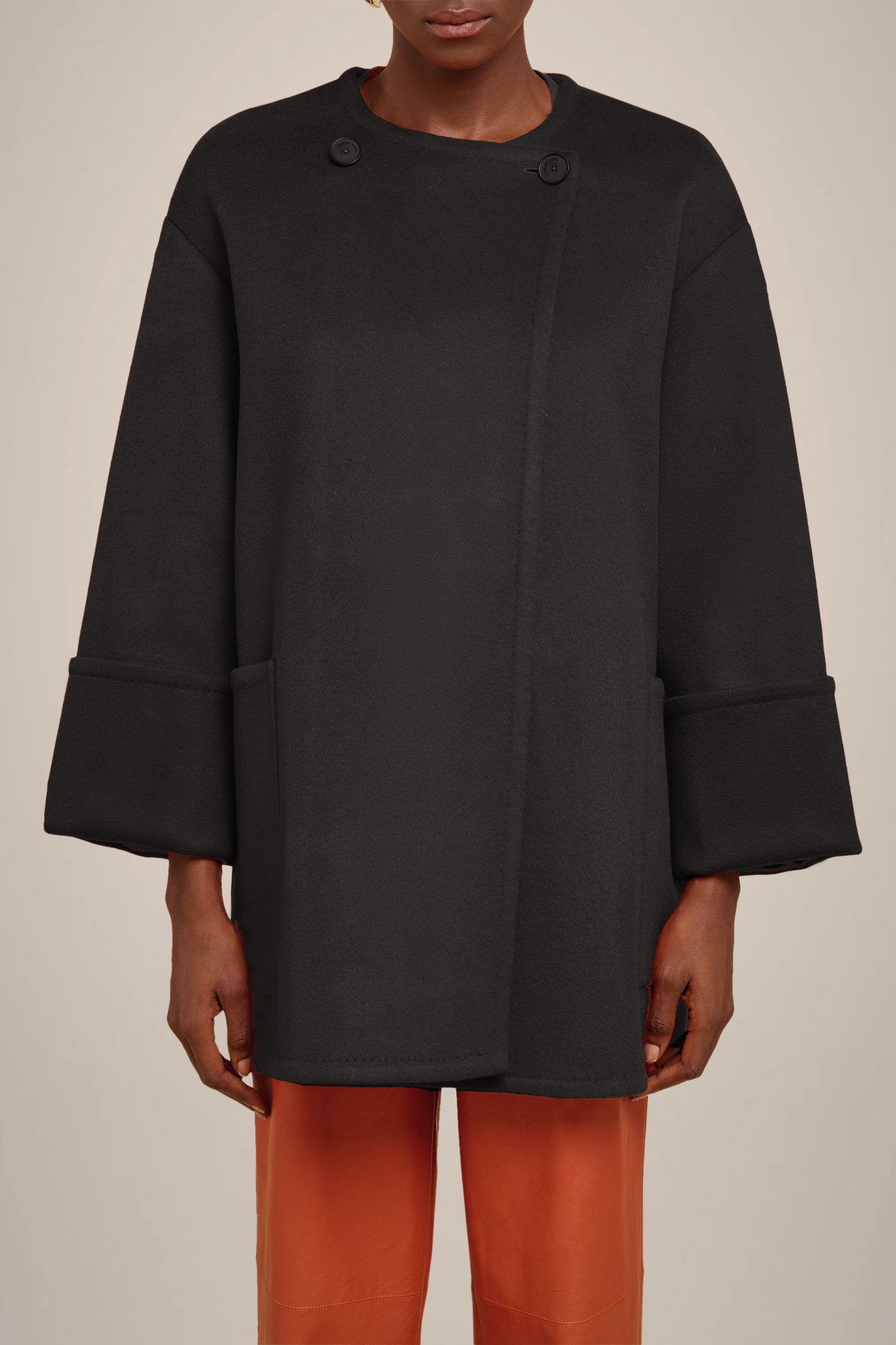 CAPPOTTO CORTO IN 100%LANA
