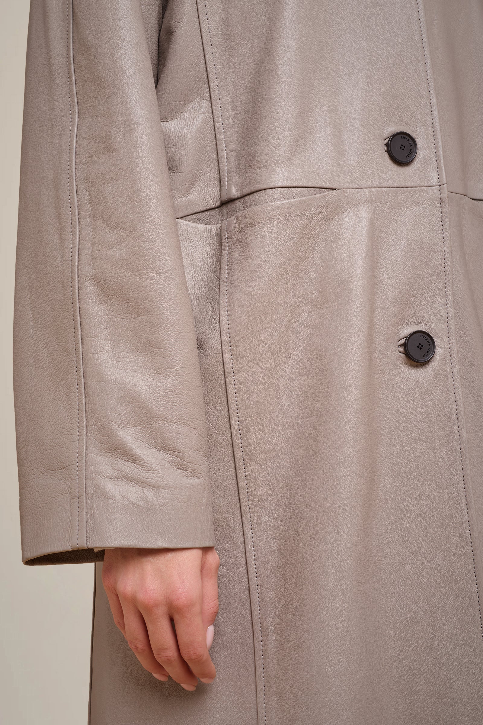 TRENCH IN VERA PELLE