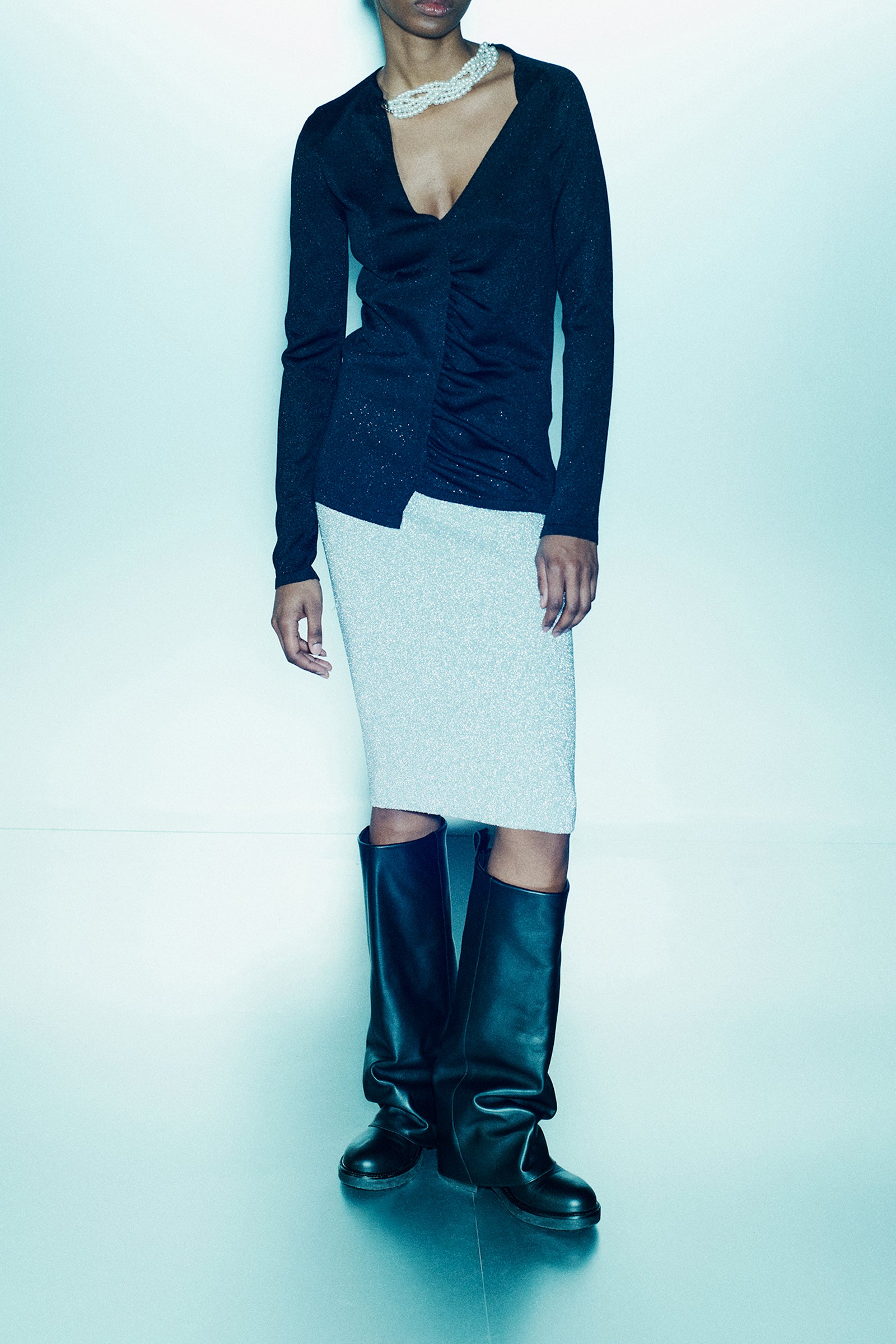 MAGLIA IN LUREX DETTAGLIO GIOIELLO