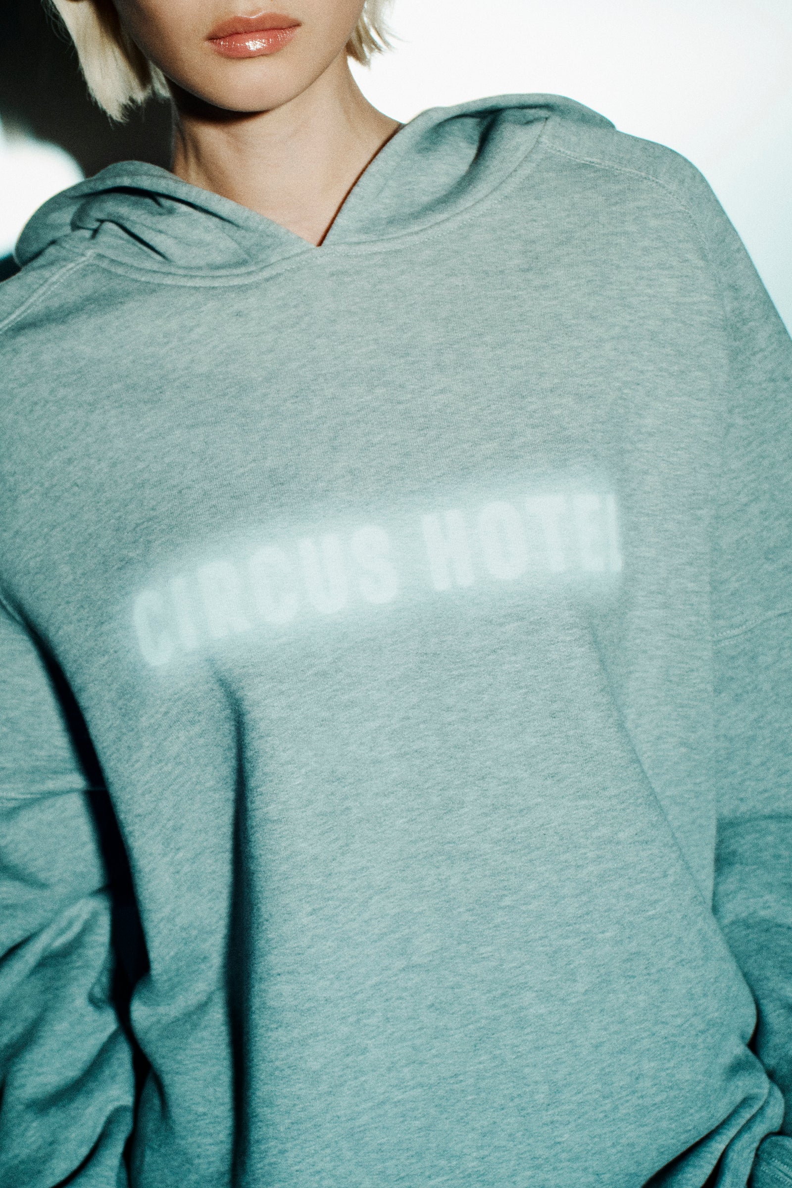 FELPA HOODIE CON STAMPA LOGO