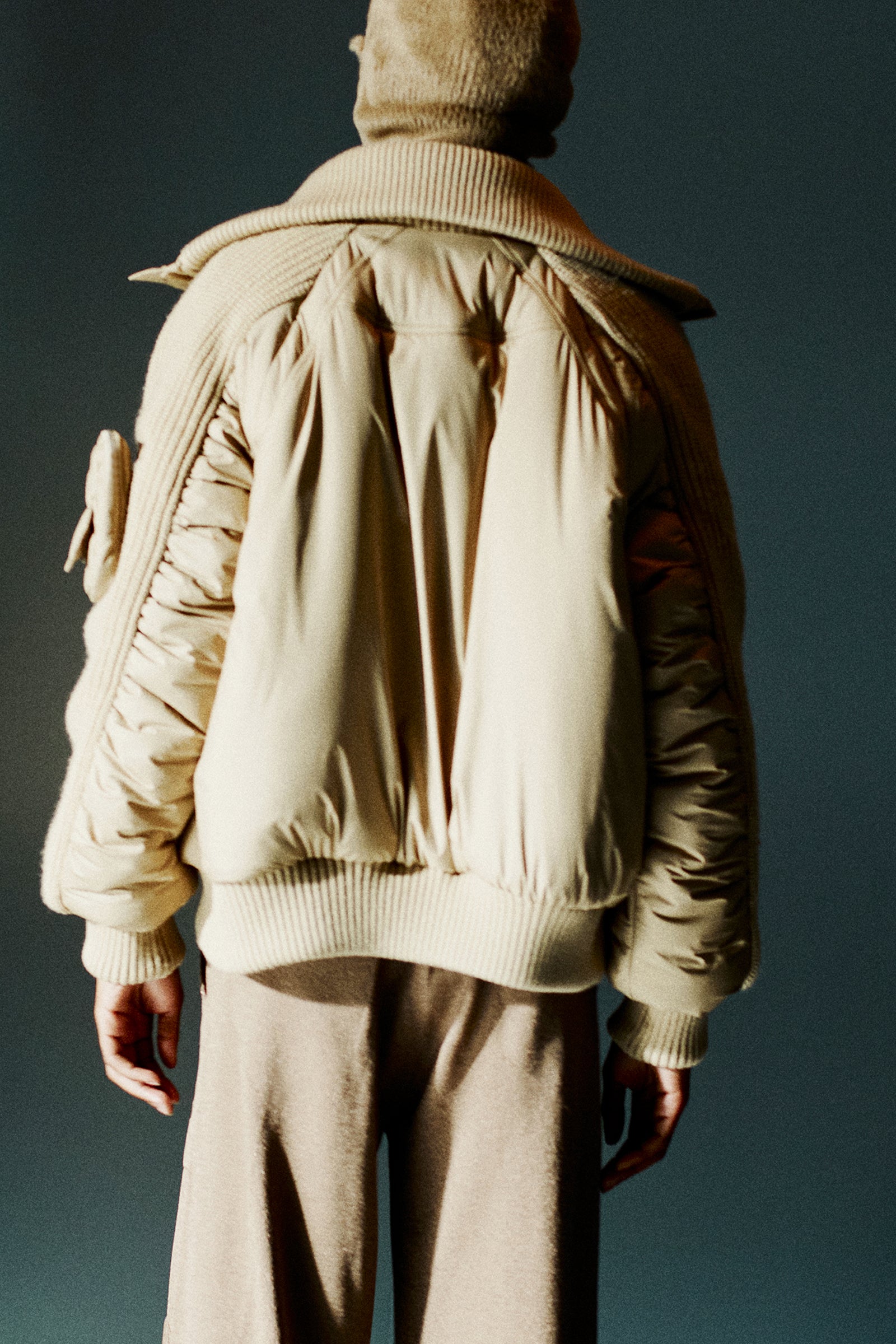 BOMBER CORTO IN NYLON E MAGLIA