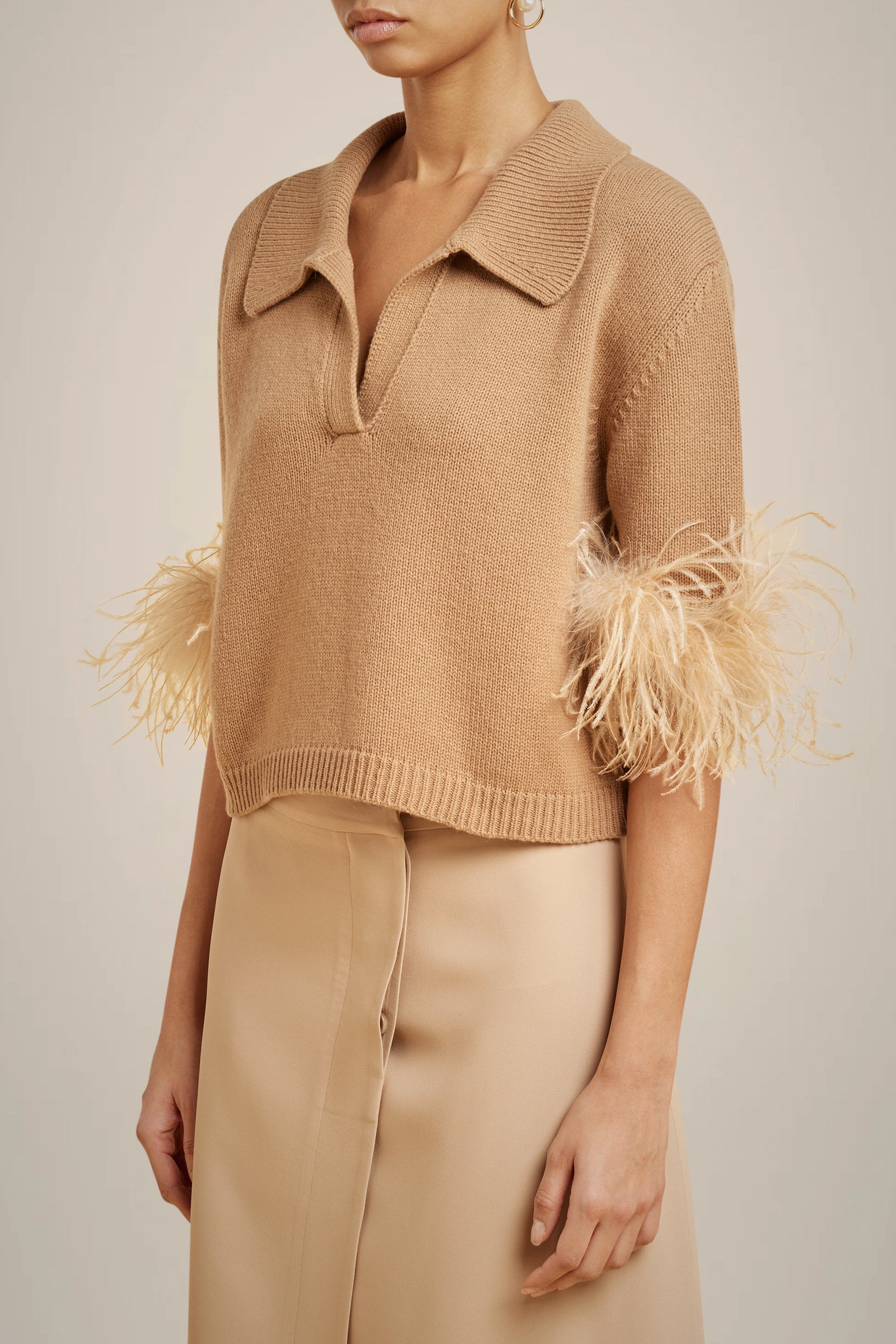 MAGLIA CON PIUME IN CASHMERE RICICLATO