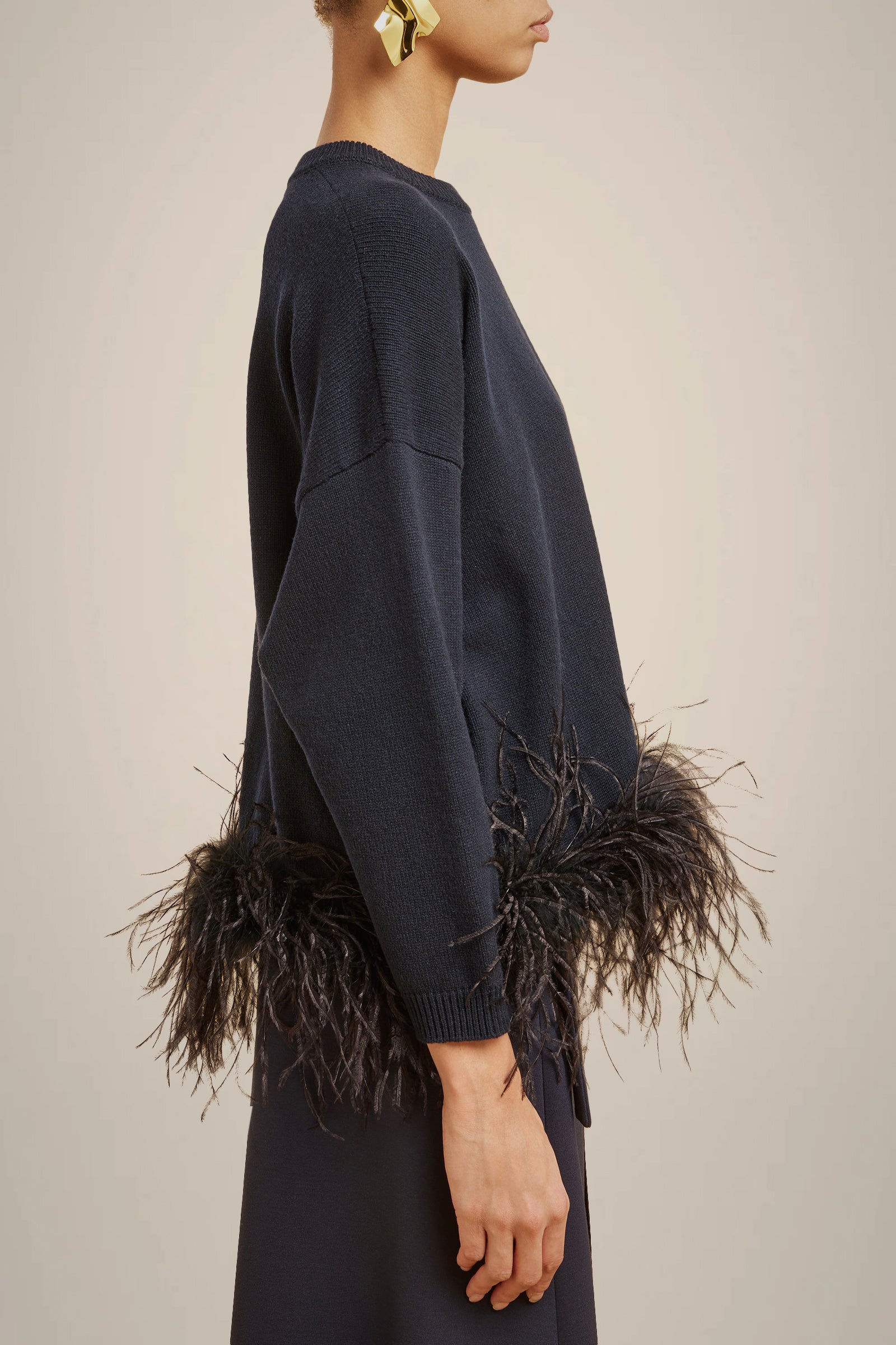 MAGLIA CON PIUME IN CASHMERE RICICLATO