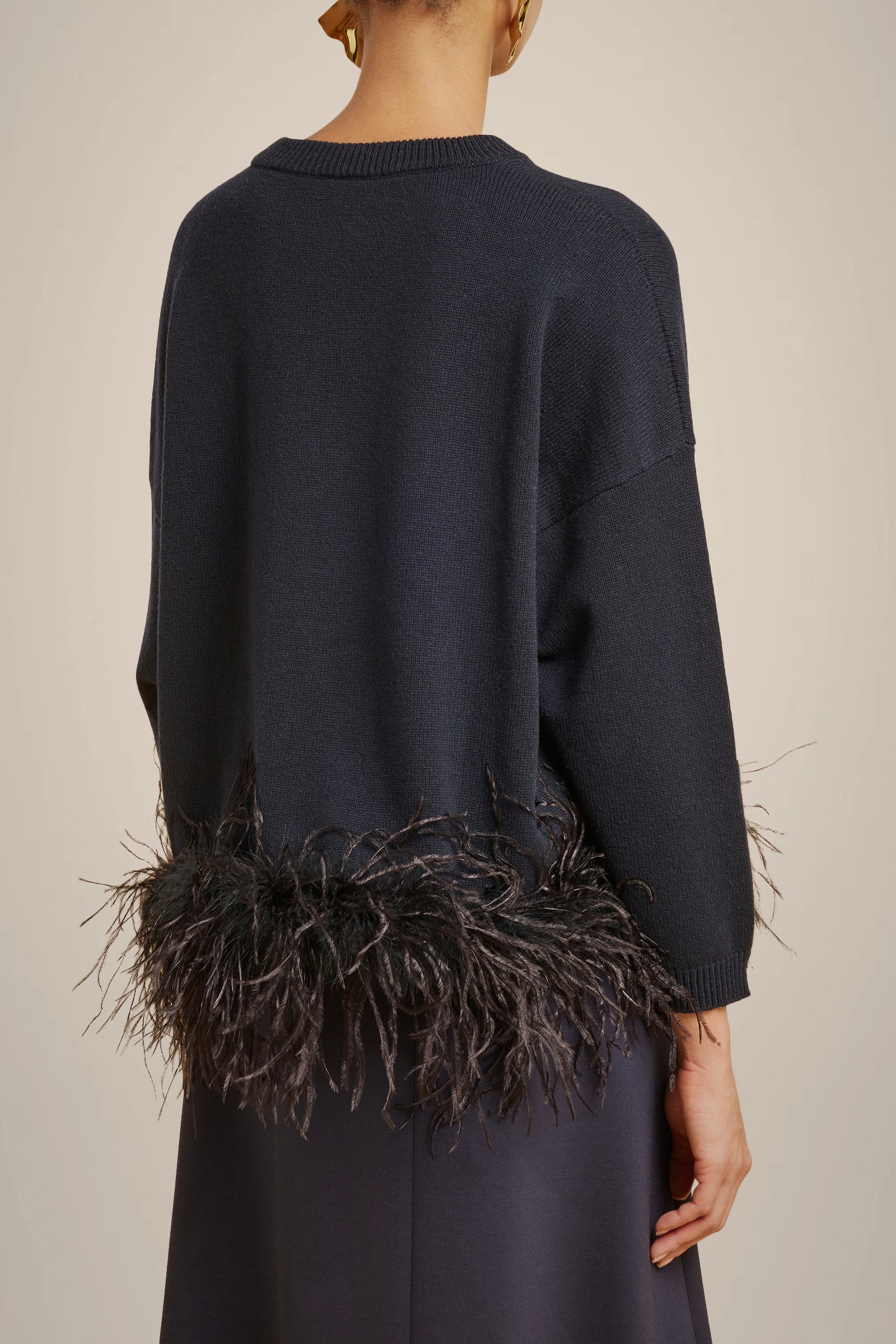 MAGLIA CON PIUME IN CASHMERE RICICLATO