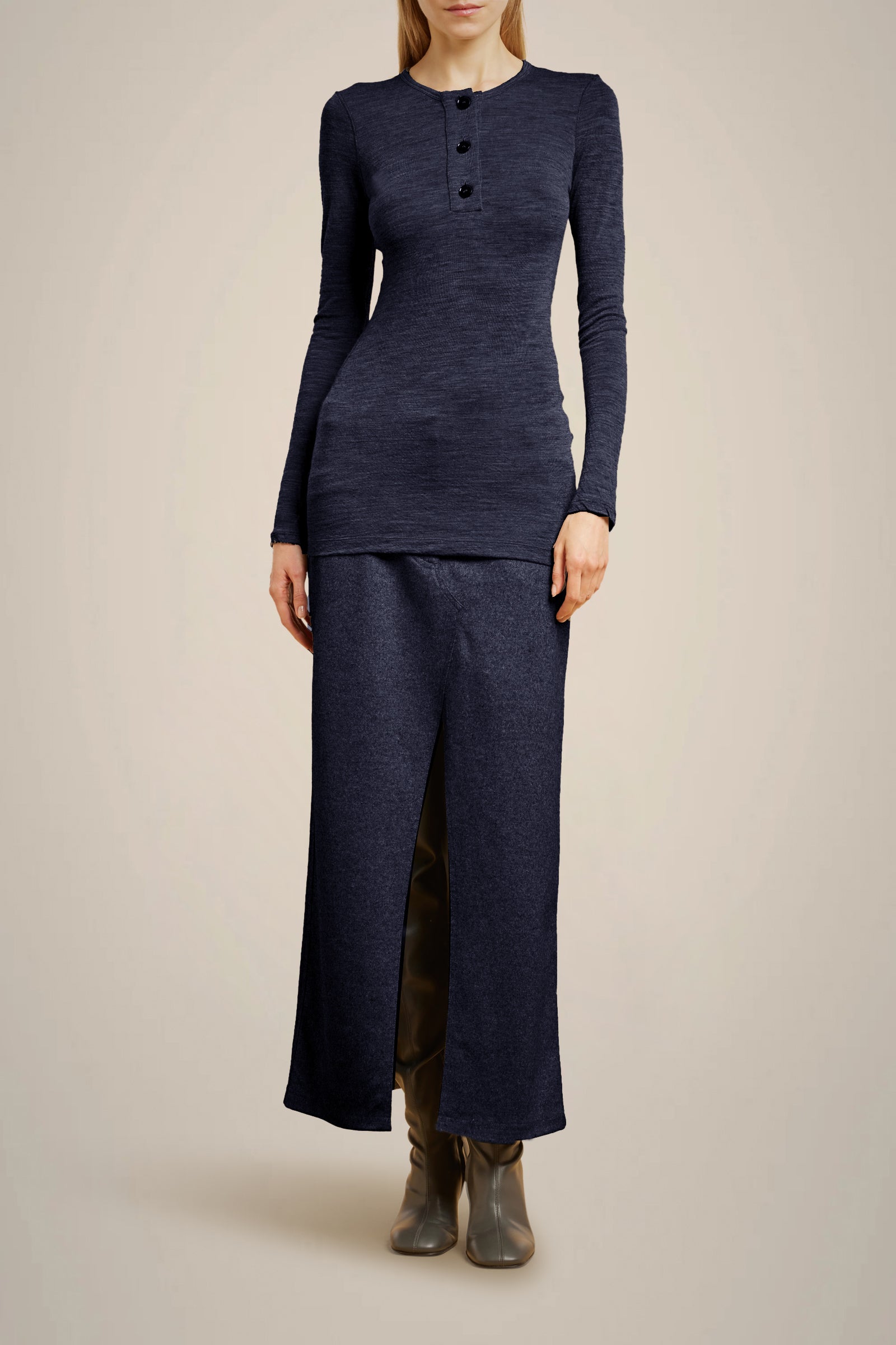 T-SHIRT IN MISTO LANA CON BOTTONI