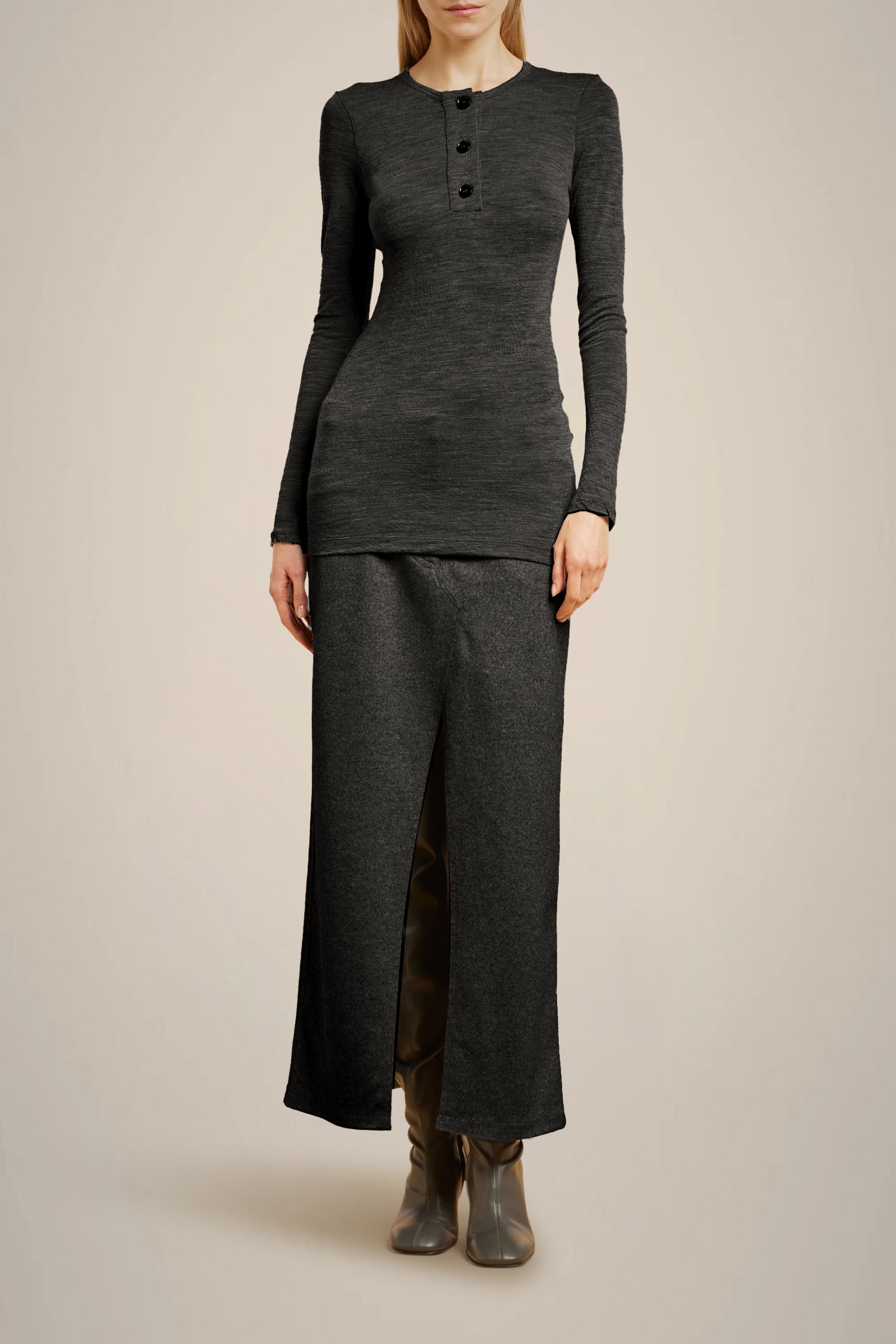 T-SHIRT IN MISTO LANA CON BOTTONI