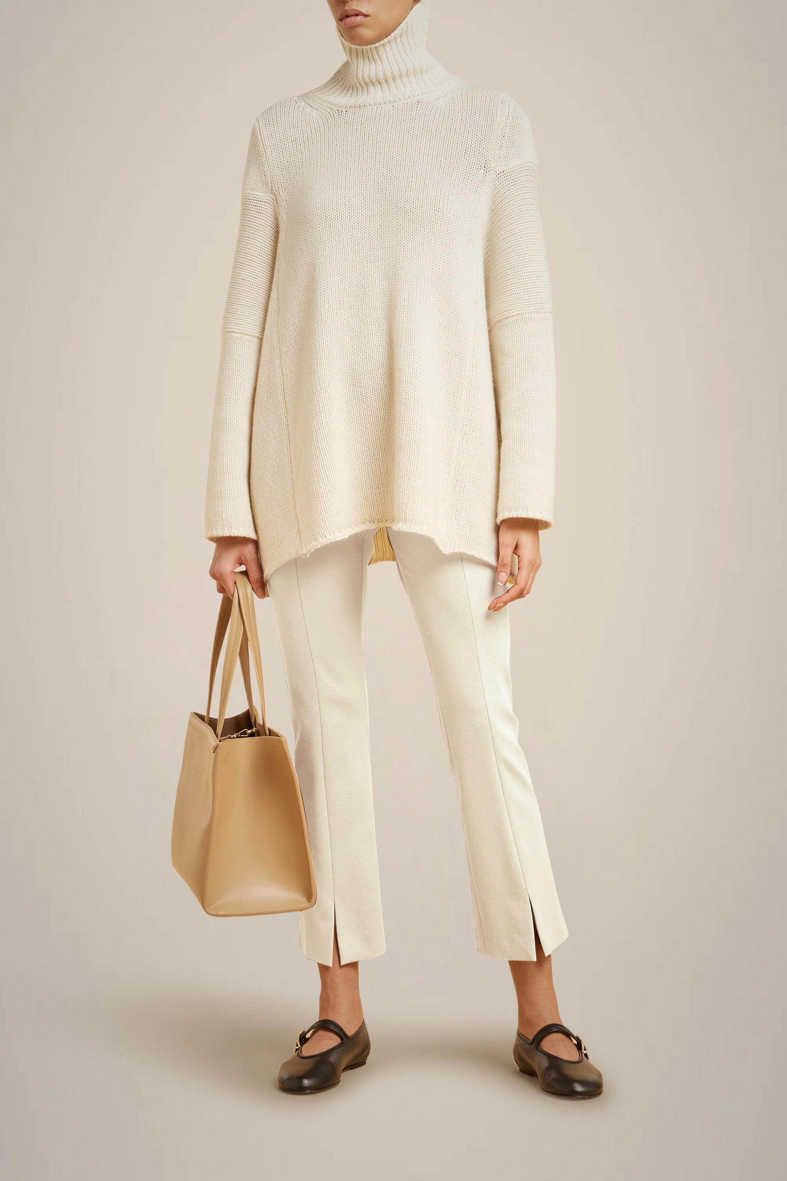 PANTALONE TROMBETTA CON SPACCO