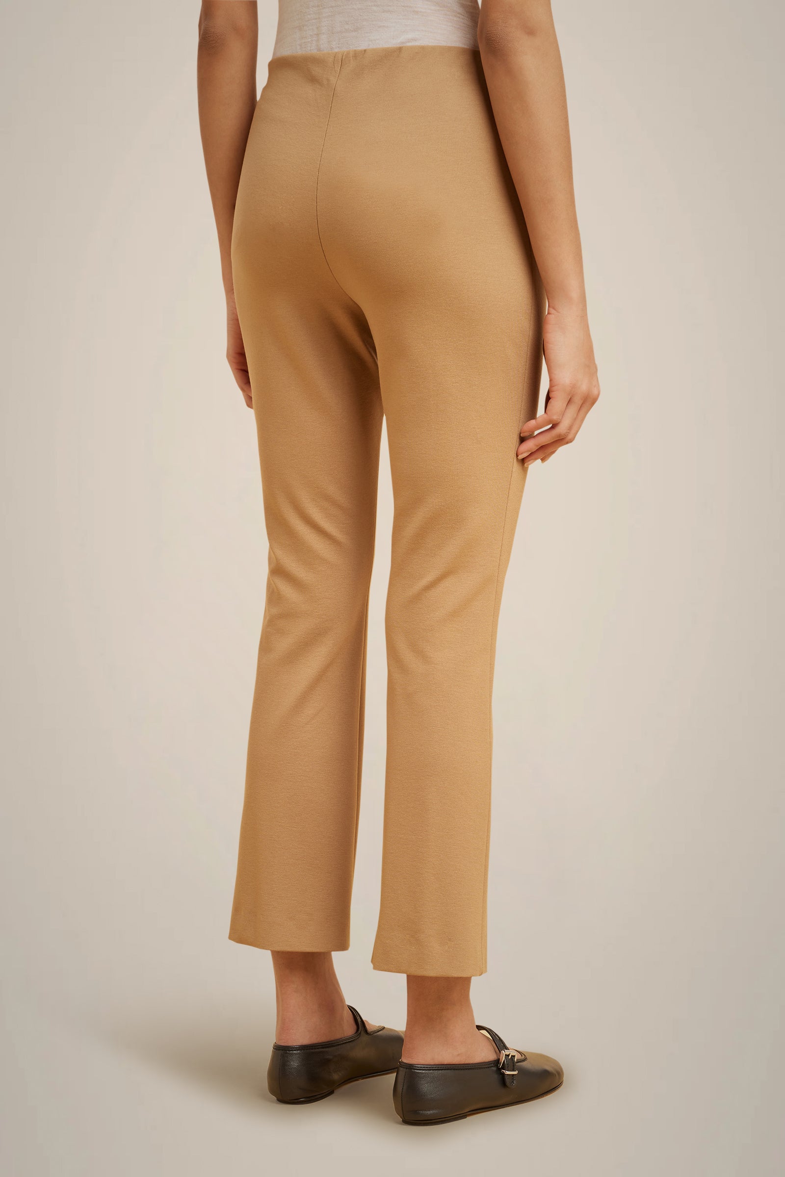 PANTALONE TROMBETTA CON SPACCO