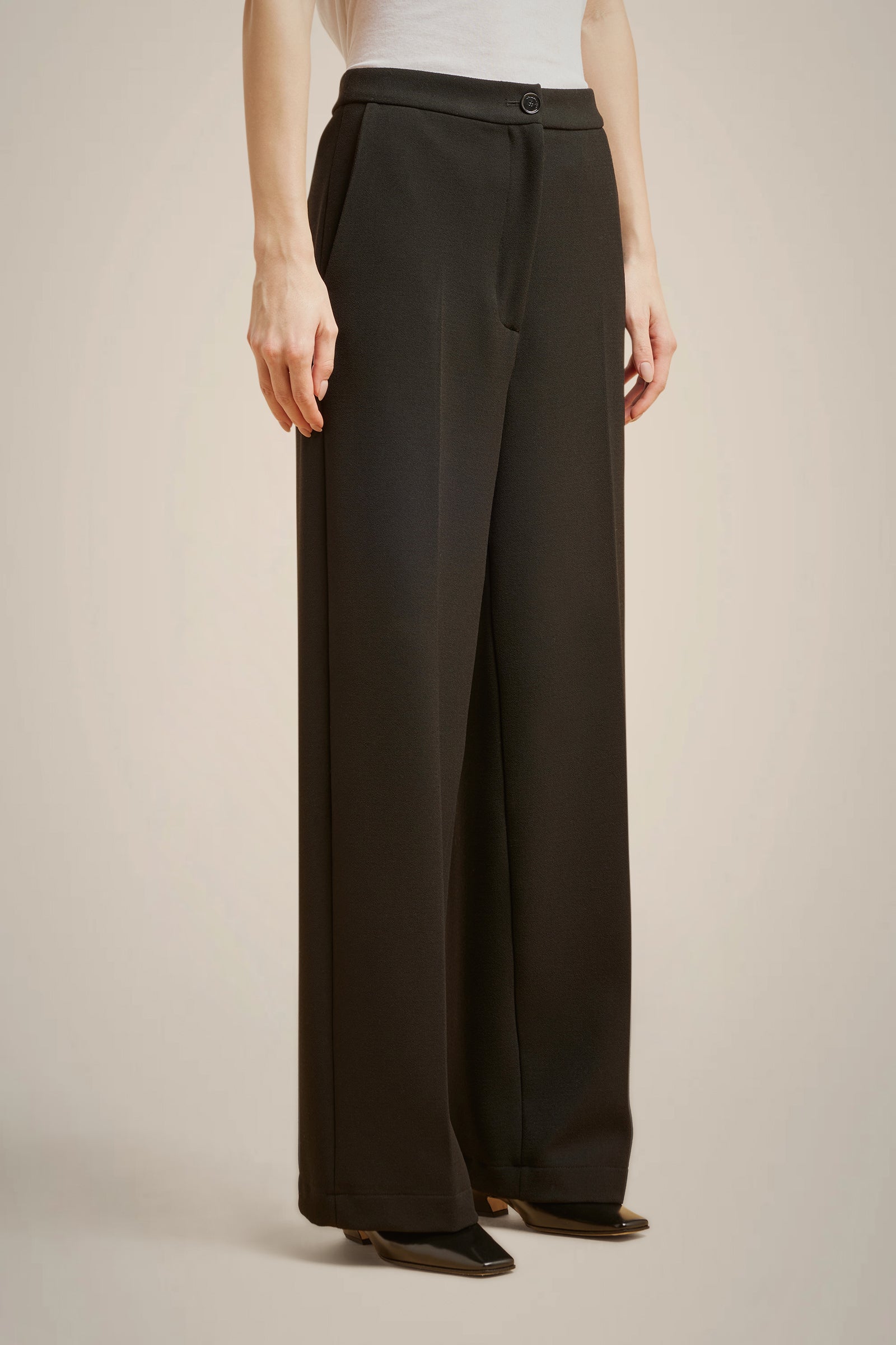 STRAIGHT-LEG TROUSERS