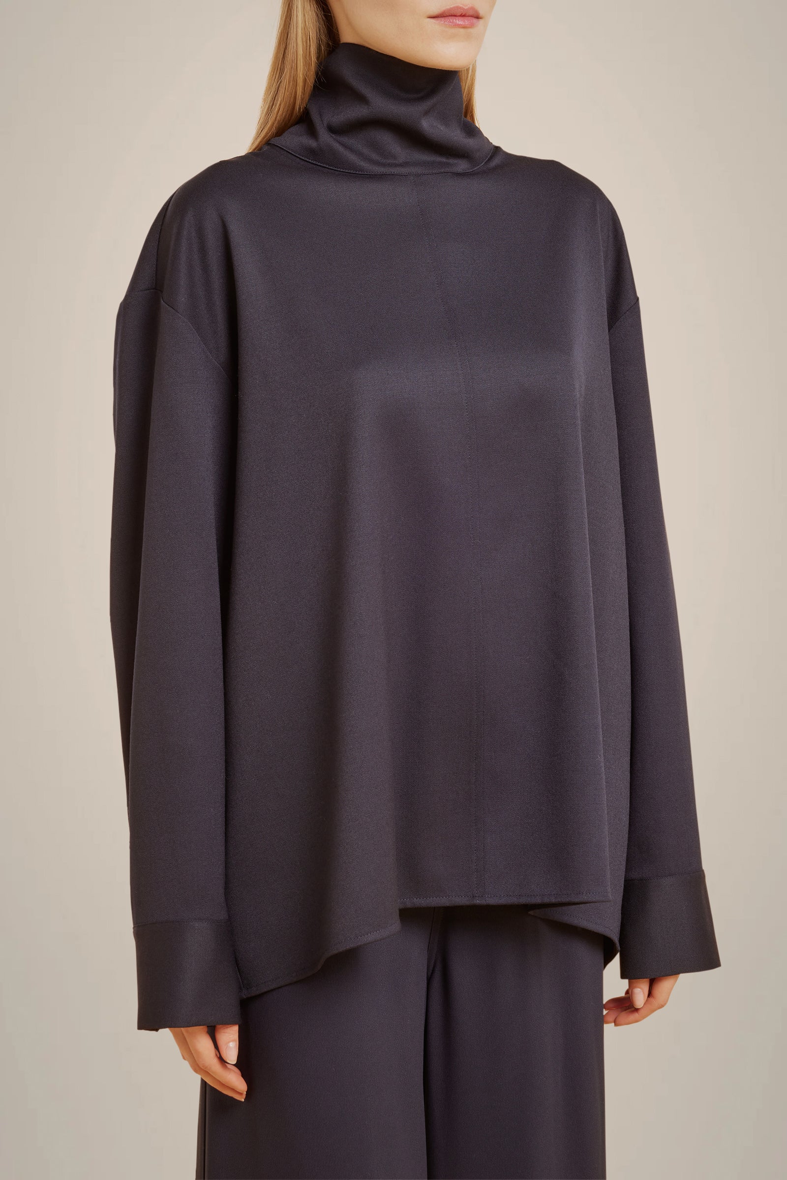 HIGH NECK BLOUSE