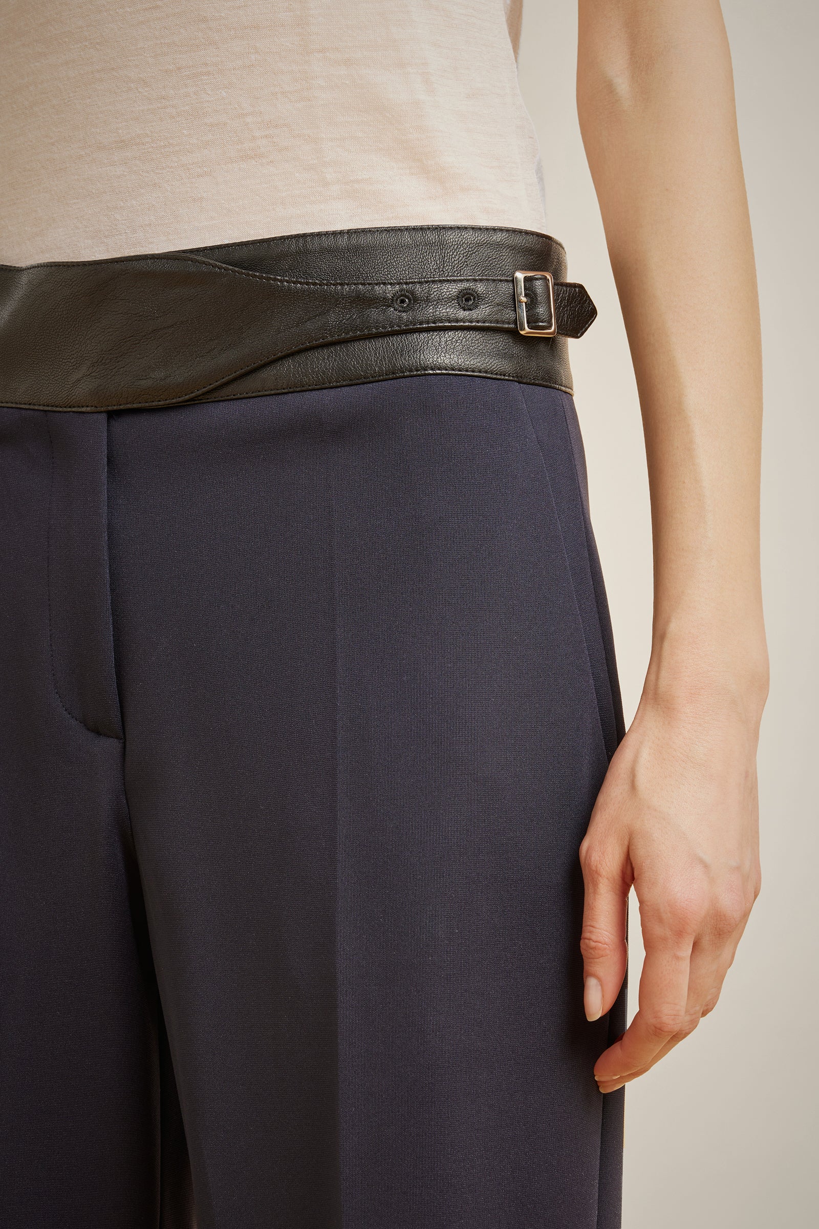 TROUSERS WITH WAIST STRAP