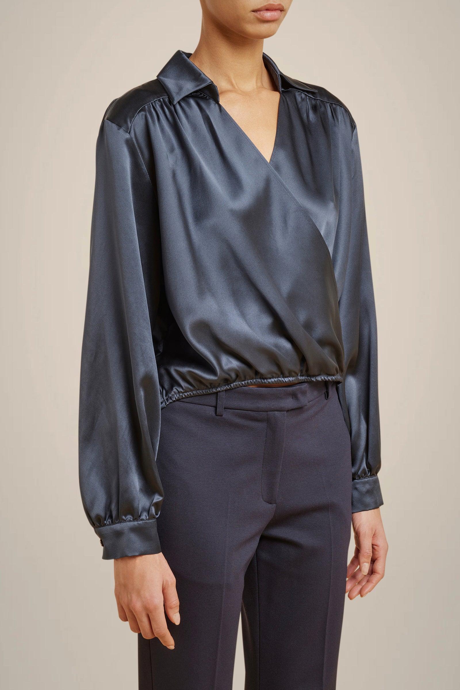BLUSA INCROCIATA IN 100% RASO DI SETA