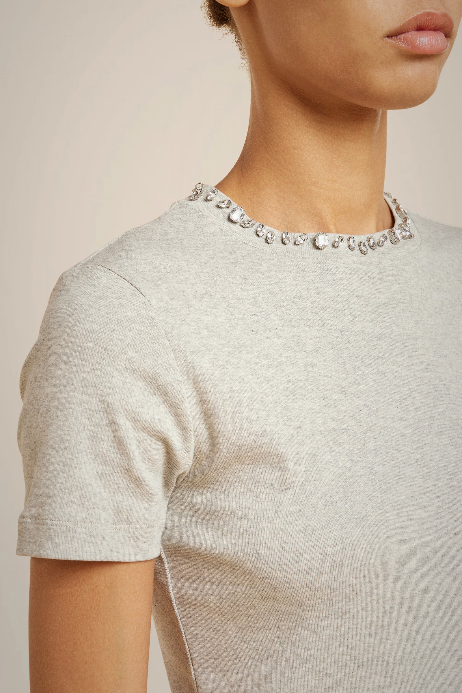T-SHIRT CON STRASS