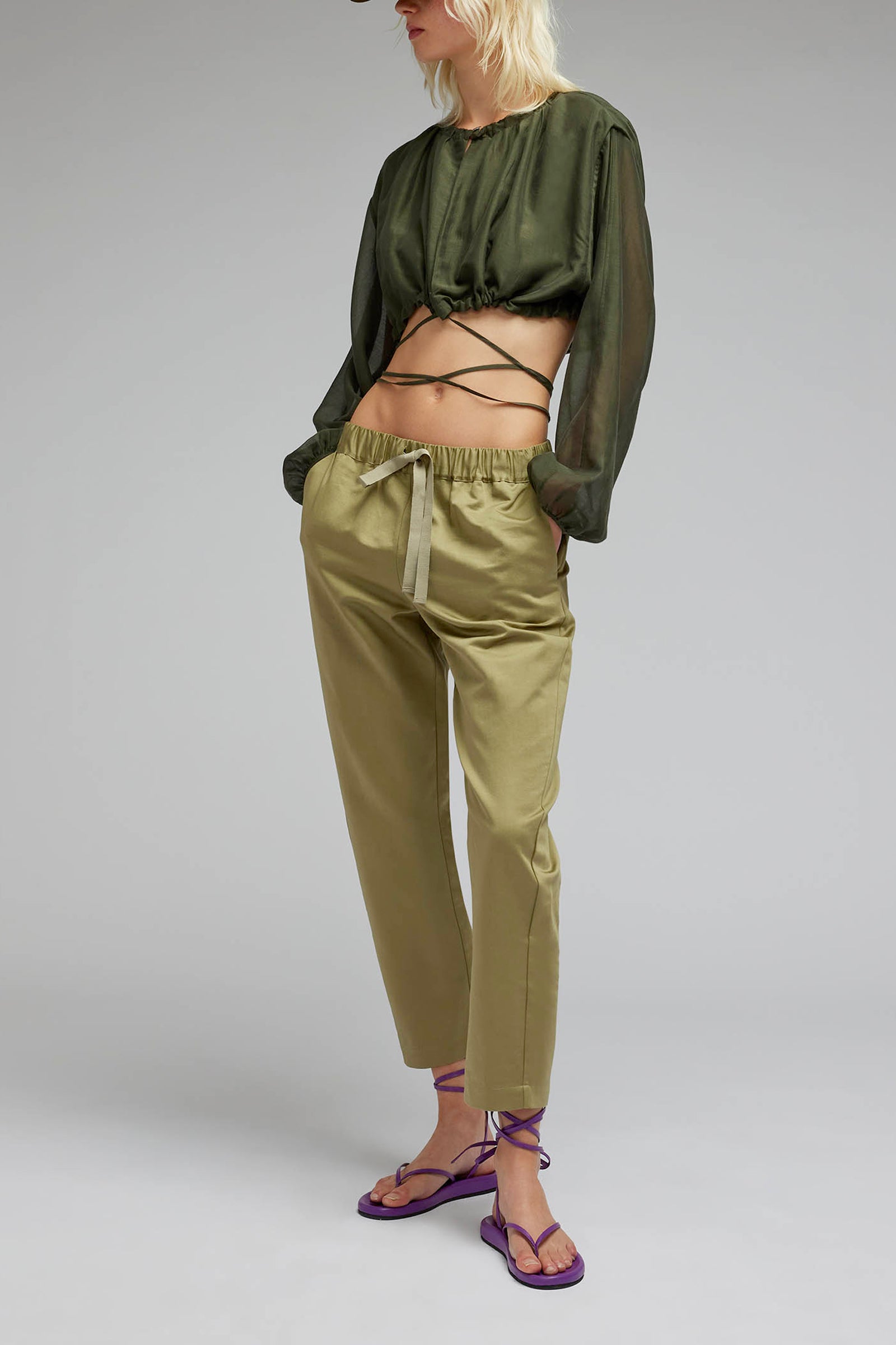blusa crop in mussola