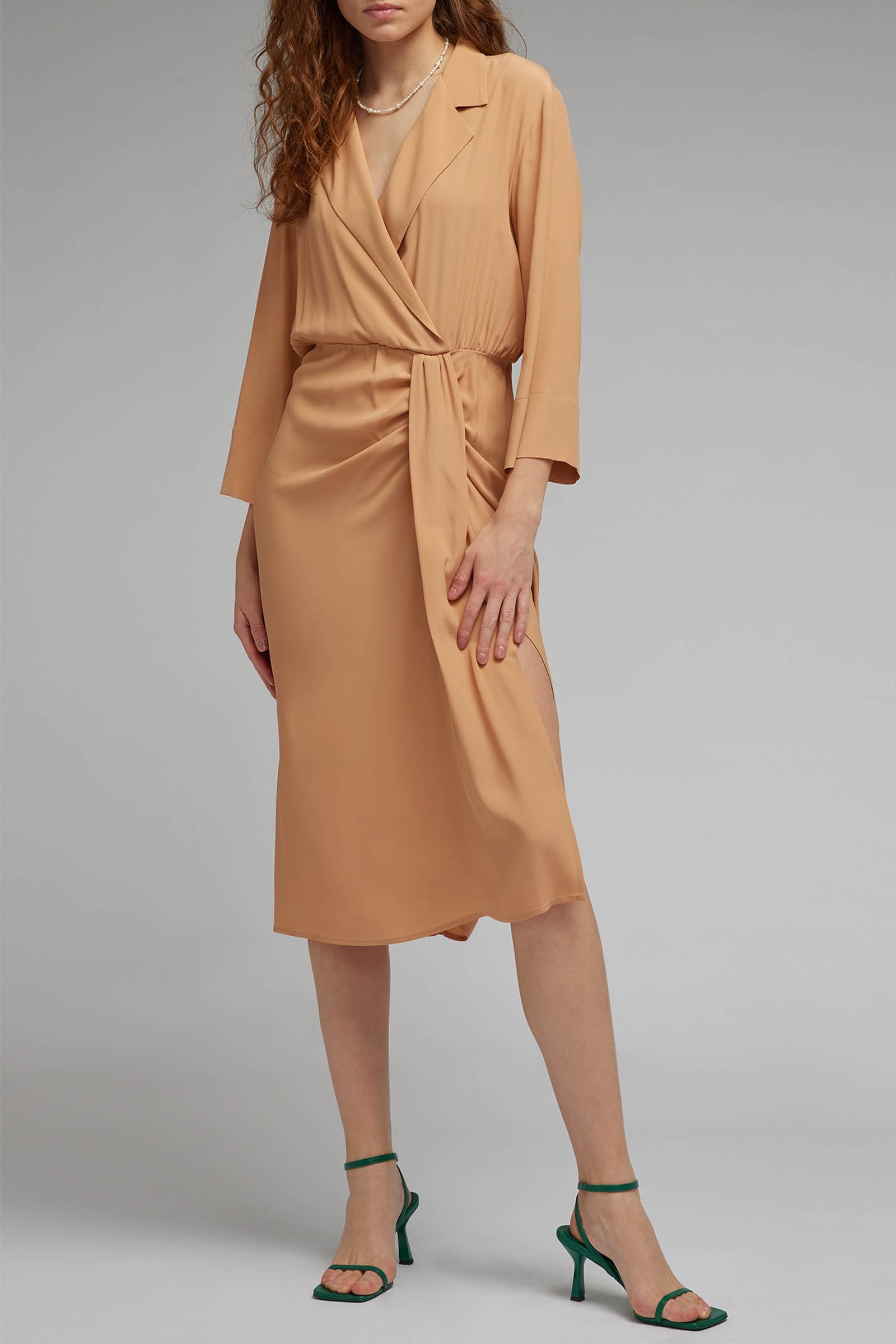 crepe de chine dress with dart