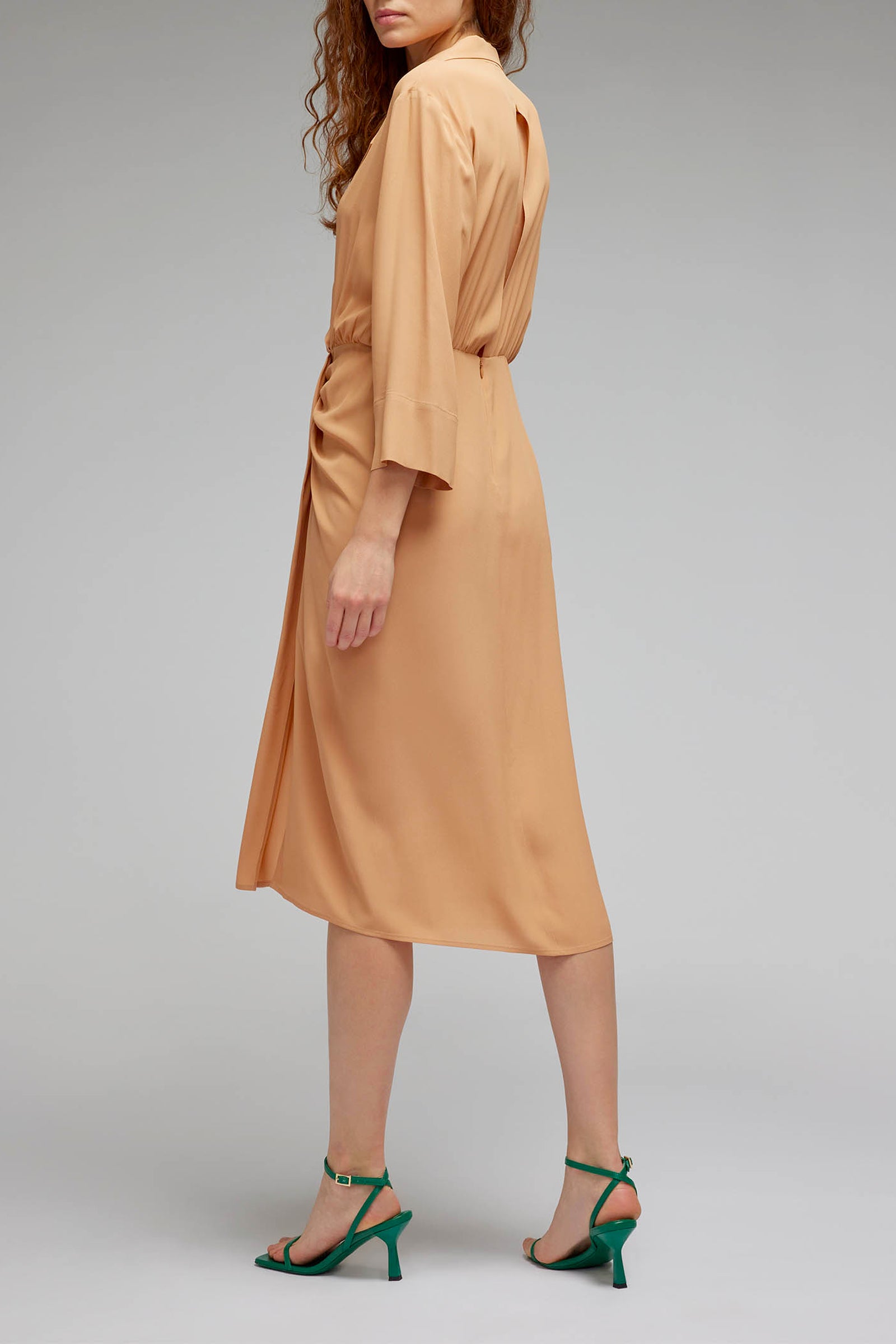 crepe de chine dress with dart