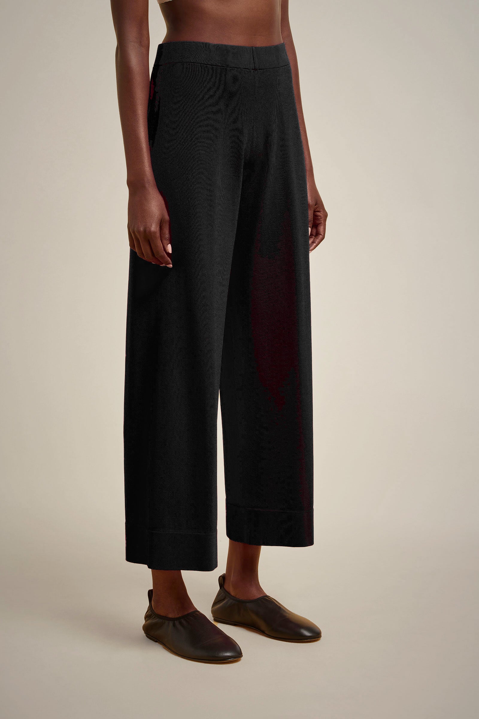 TROUSERS WITH DOUBLE FRONT EDGES
