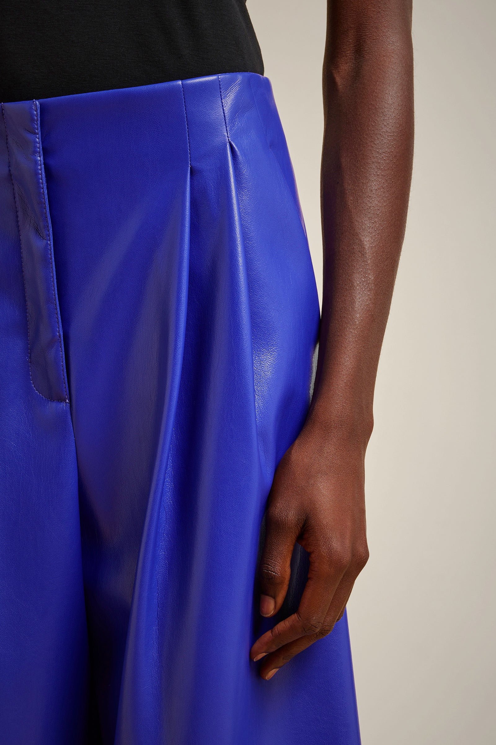 GONNA/PANTALONE