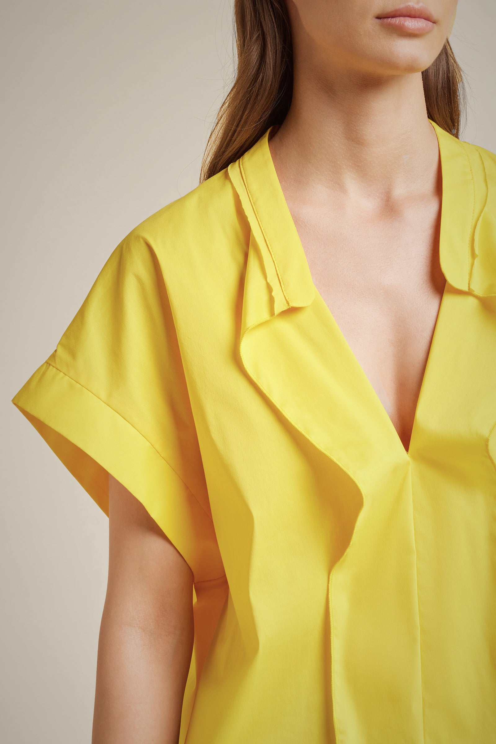 CAMICIA CON VOLANT