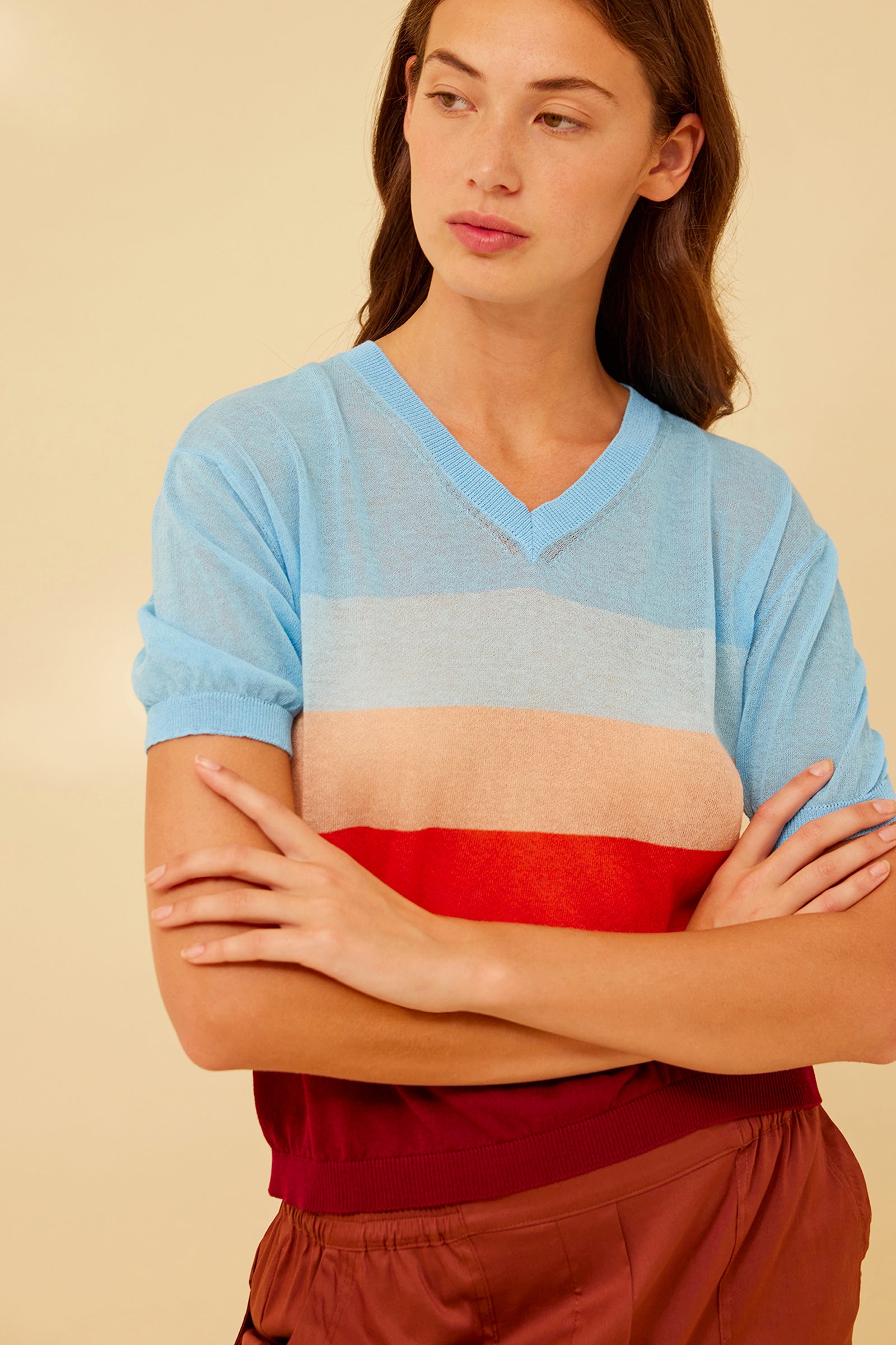 MAGLIA SCOLLO A V MULTICOLOR