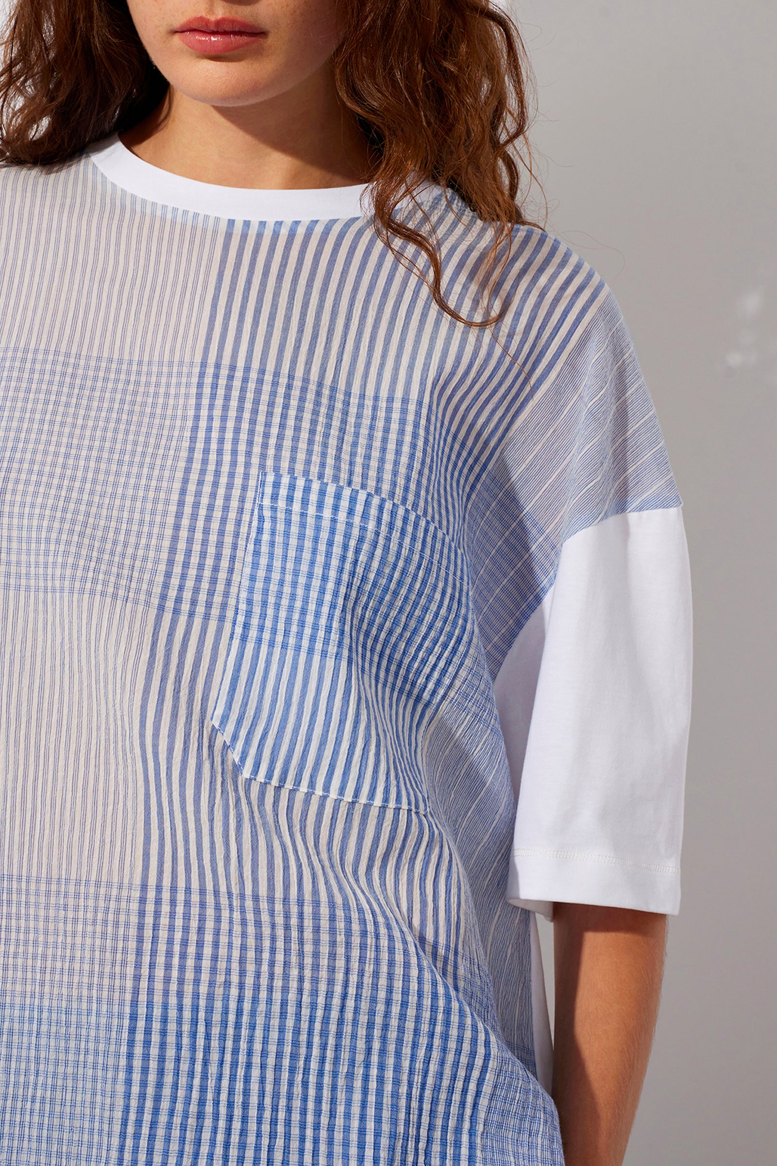 T-SHIRT IN JERSEY E MUSSOLA