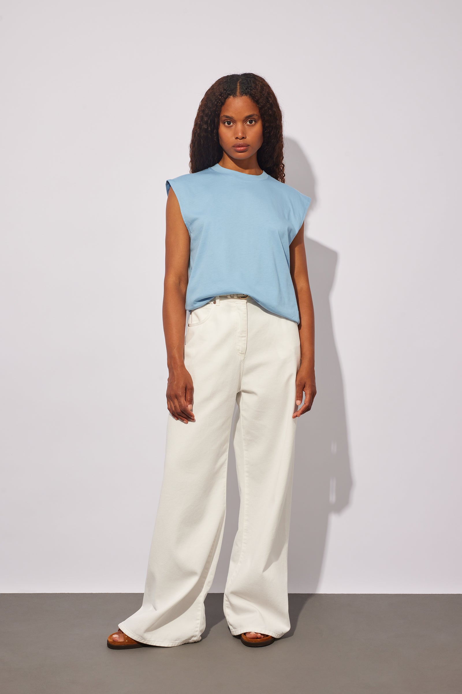 CANOTTA GIROCOLLO CON ALETTE