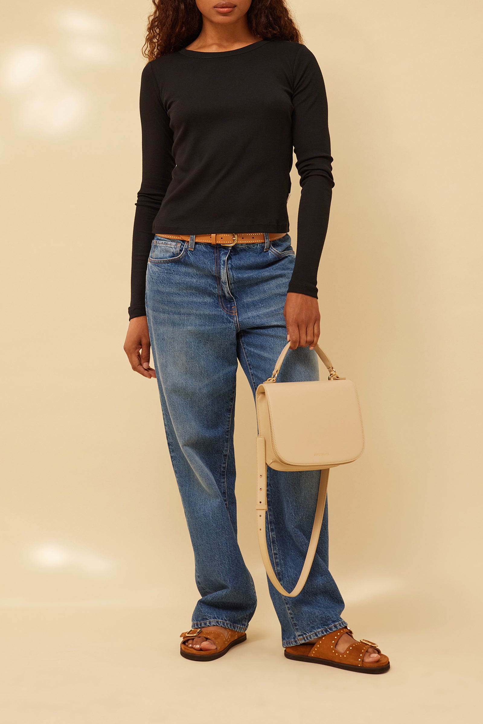 LONG-SLEEVED RIBBED T-SHIRT