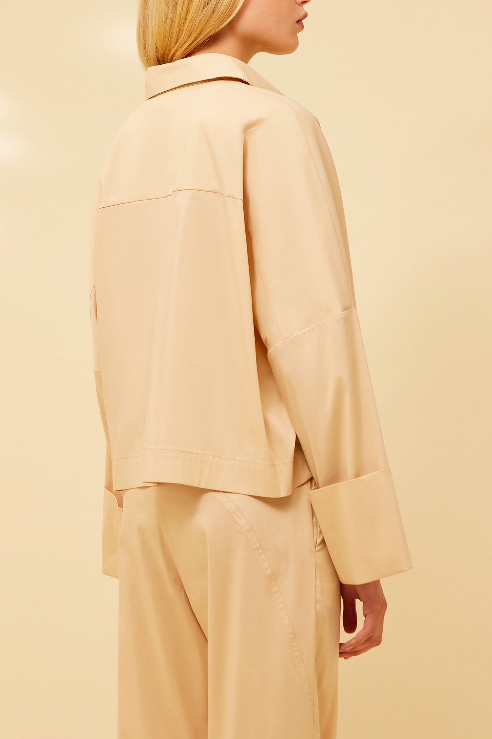 CAMICIA CROPPED A MANICA LUNGA