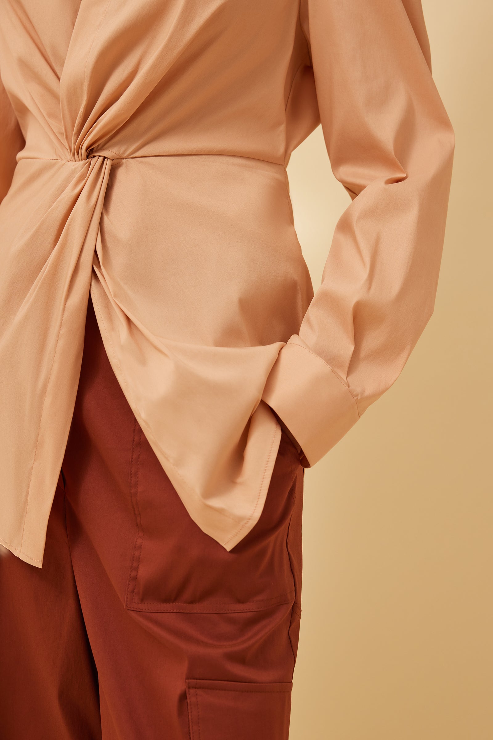 CAMICIA CON NODO IN POPELINE