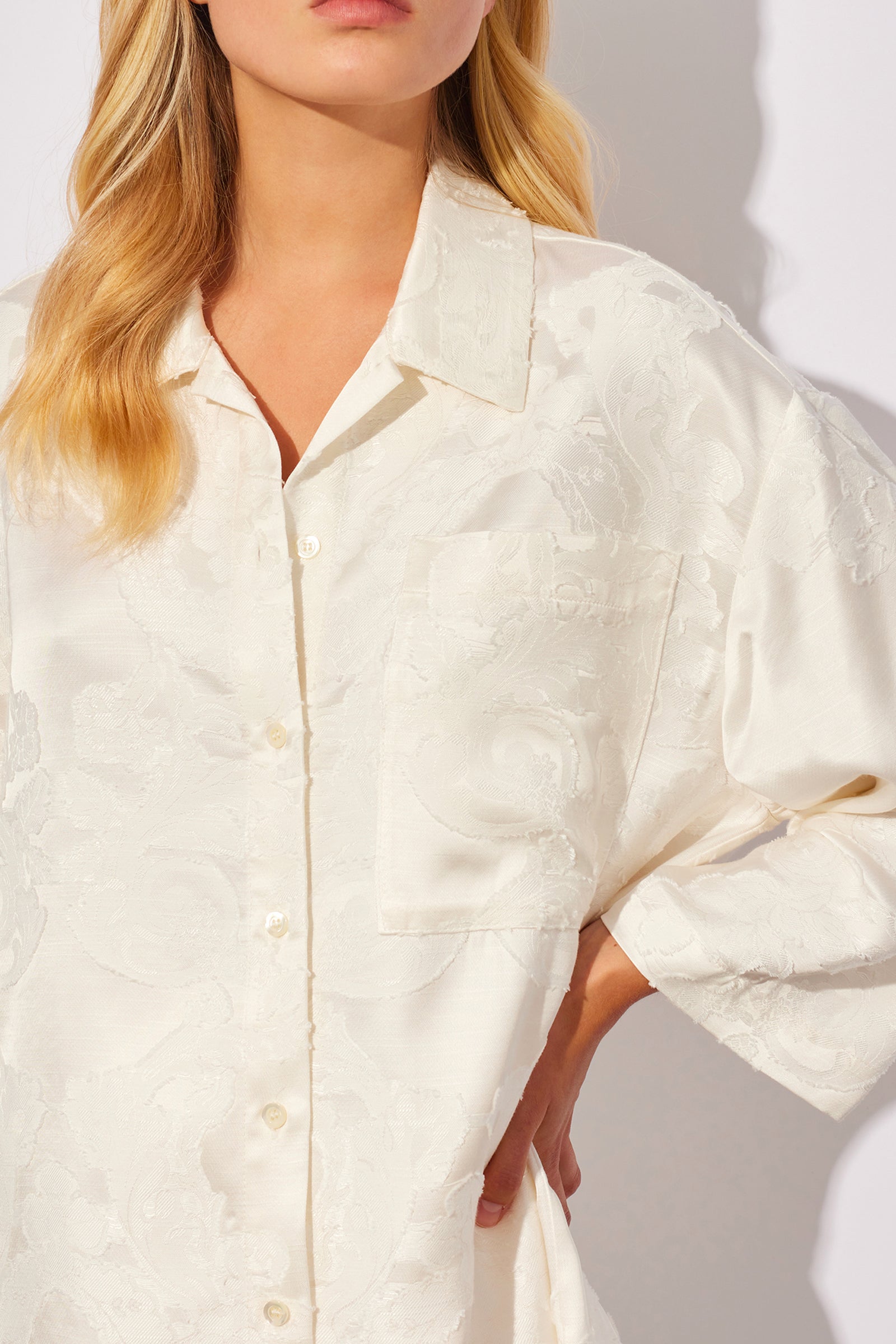 CAMICIA IN JACQUARD FLUIDO