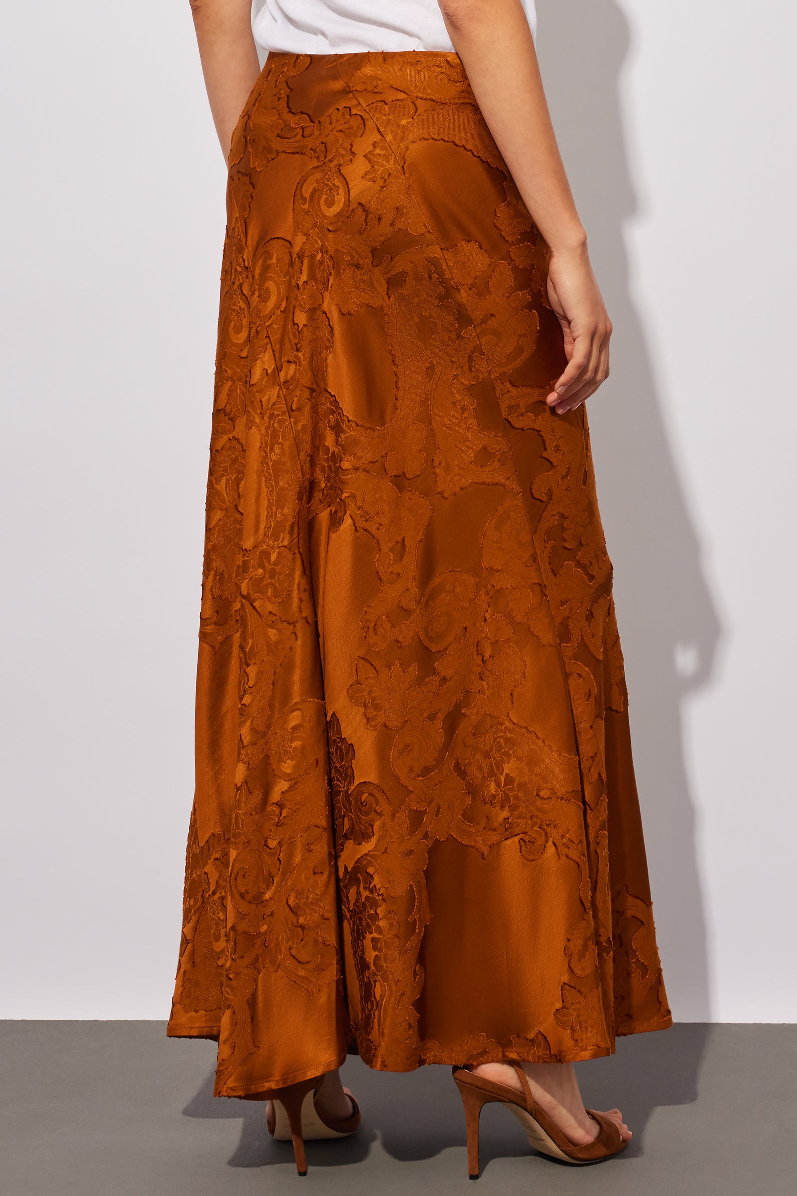 FLUID JACQUARD SKIRT