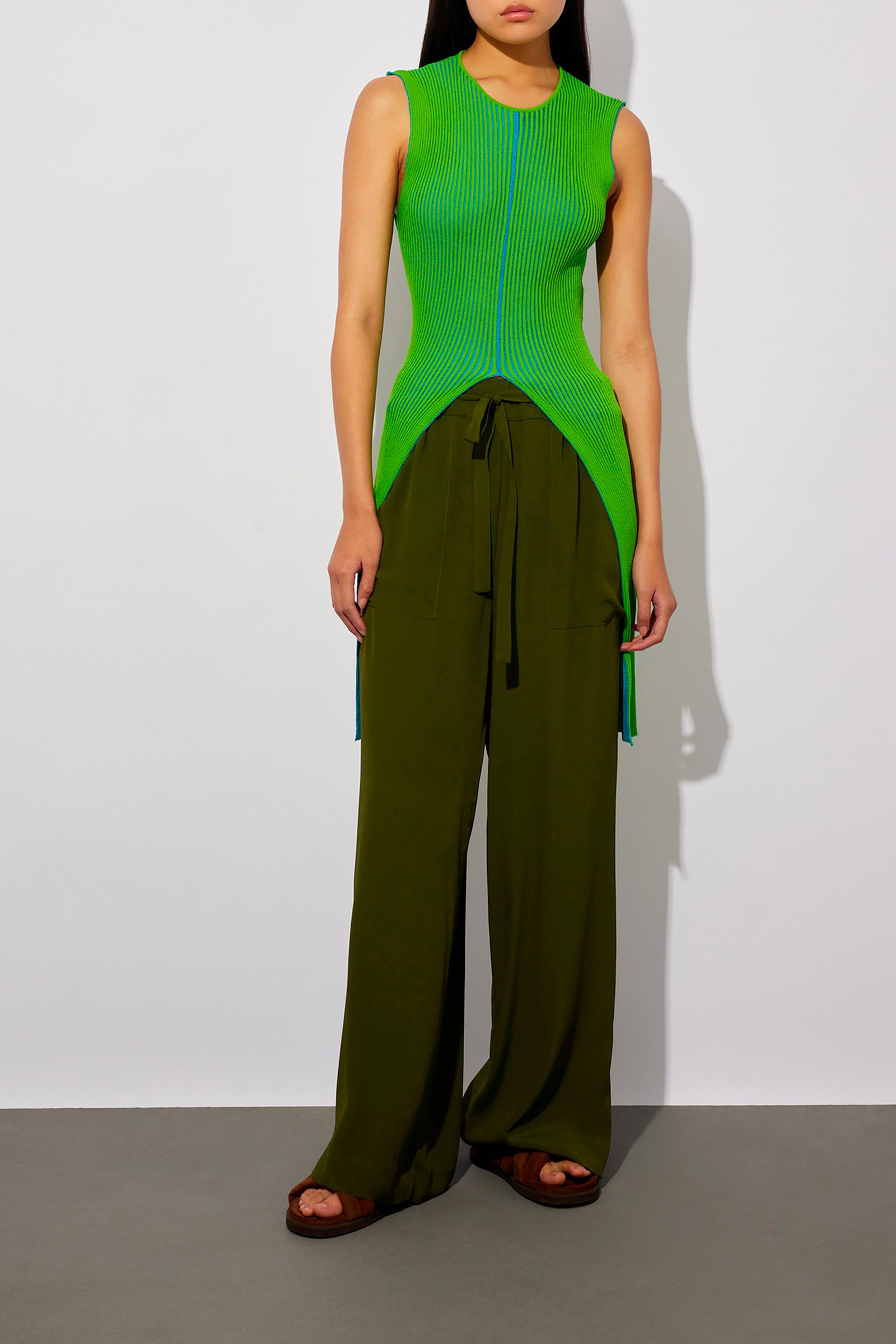 PANTALONE A PALAZZO CON TASCHE