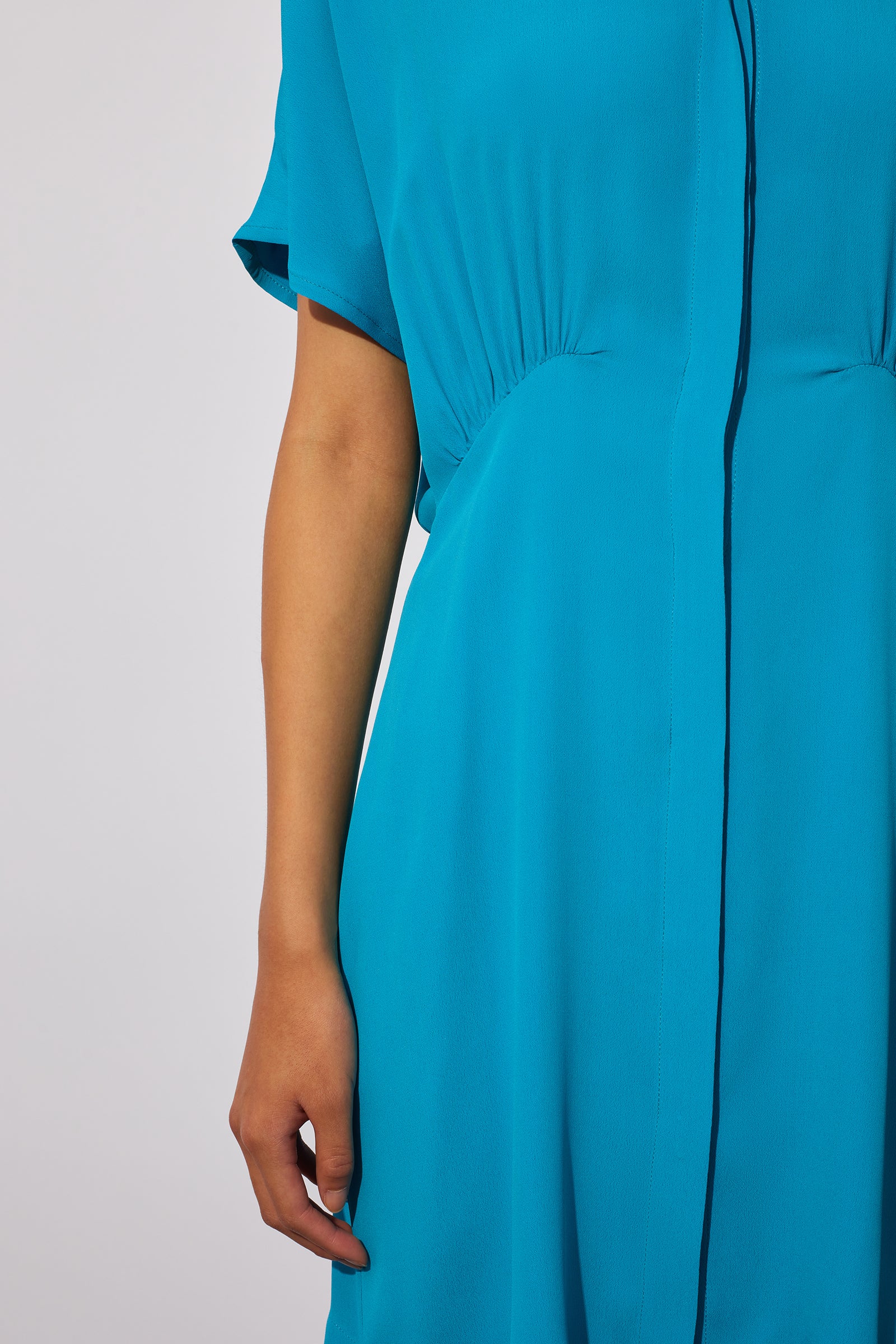 CREPE DE CHINE SLEEVELESS DRESS