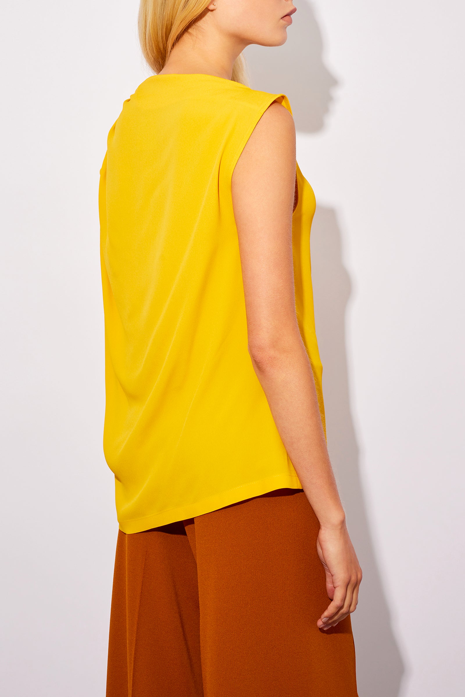 CREPE DE CHINE PLEATED TOP