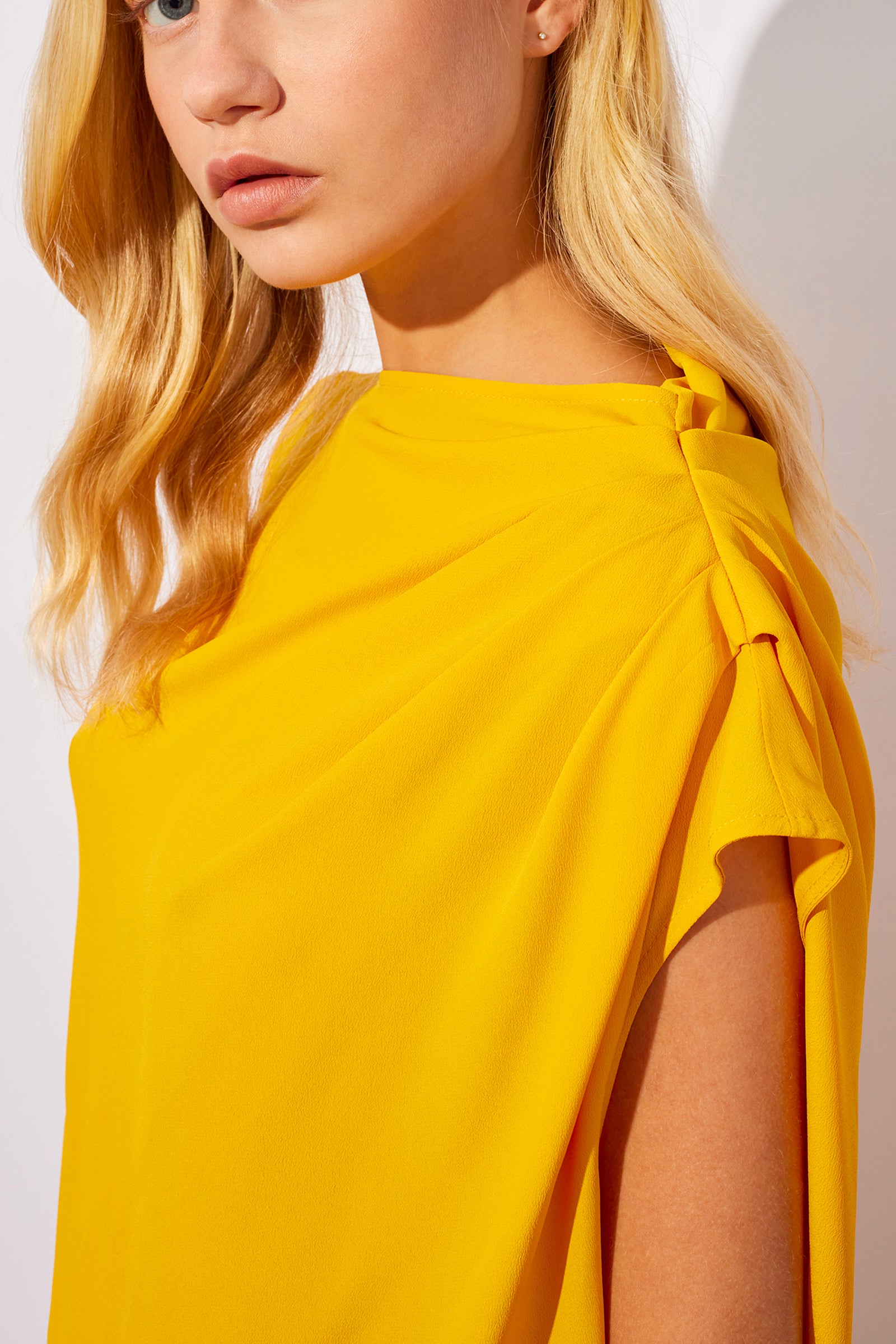 CREPE DE CHINE PLEATED TOP