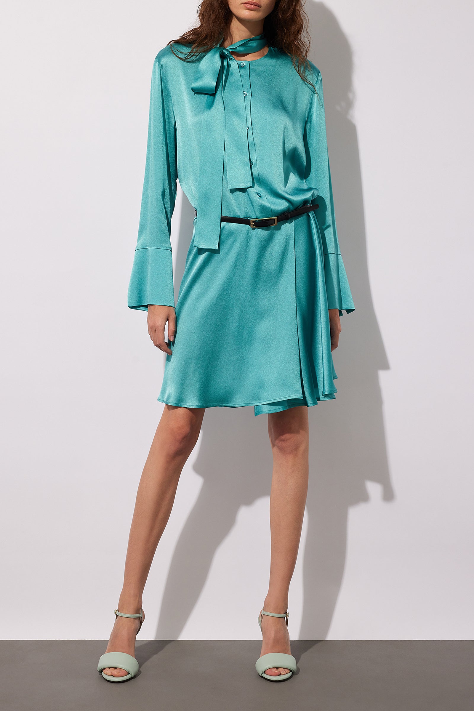 LIGHT SATIN DRESS WITH SCARF