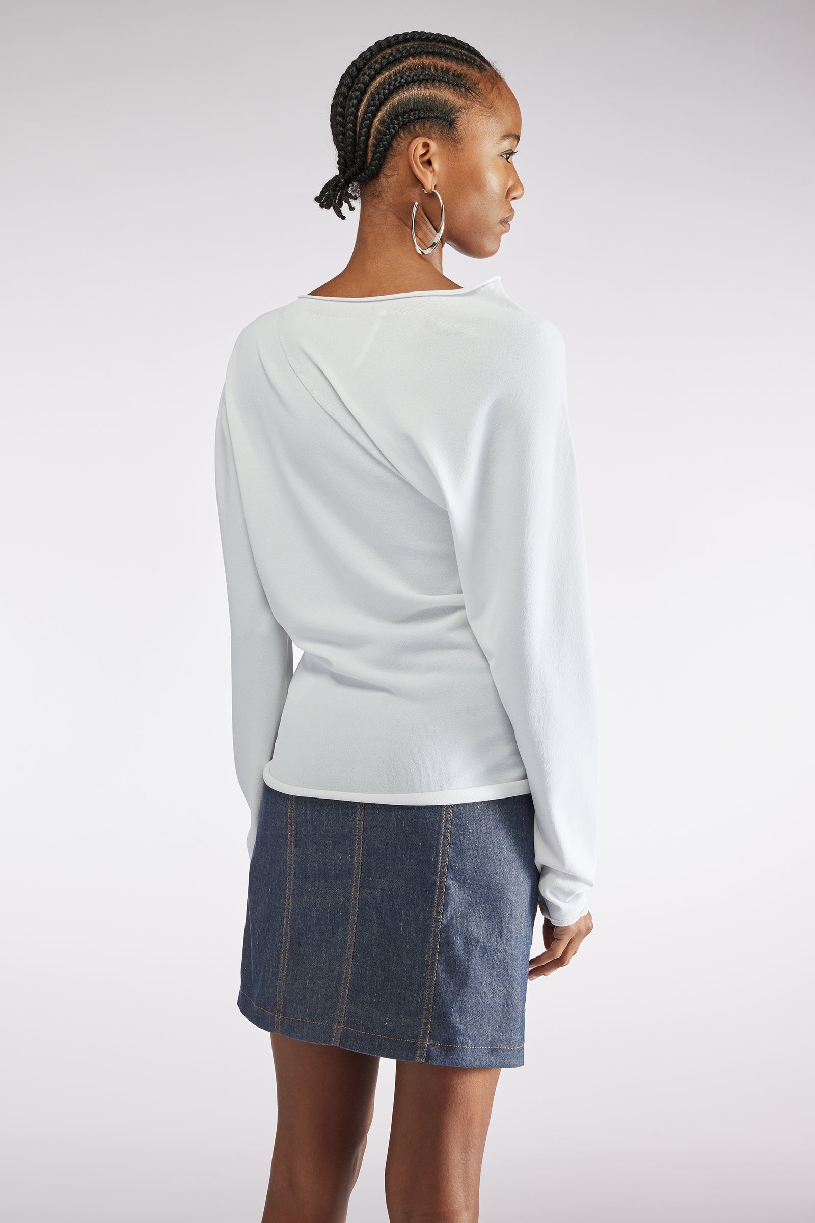 MAGLIA CON DRAPPEGGIO