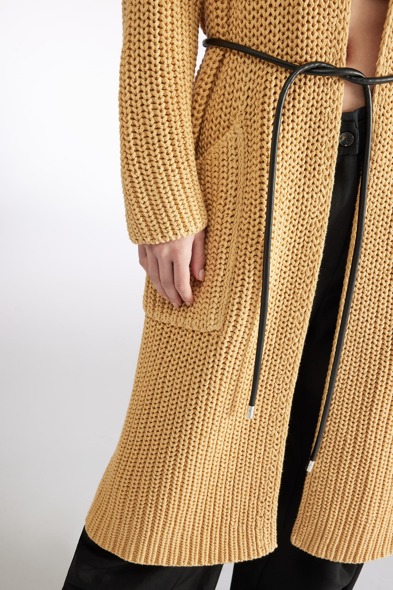 CARDIGAN CON CINTURA