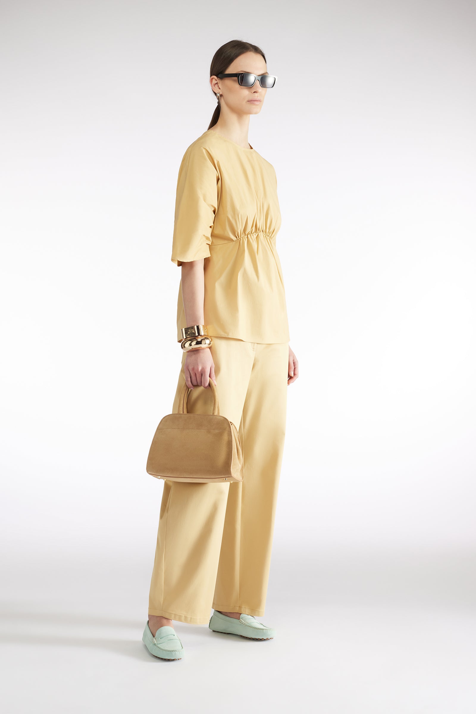 BLUSA MANICA CON PIEGHE