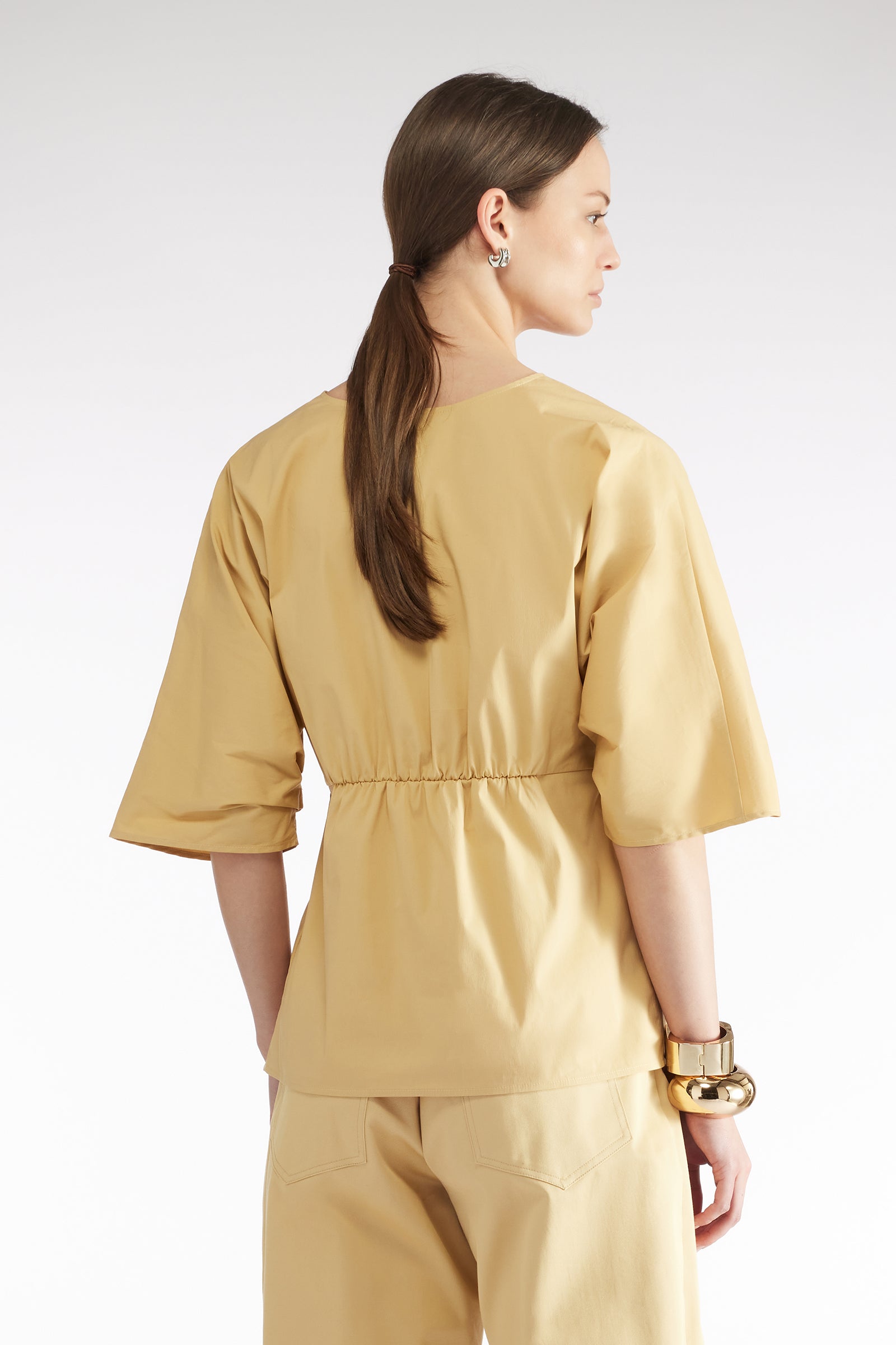 BLUSA MANICA CON PIEGHE