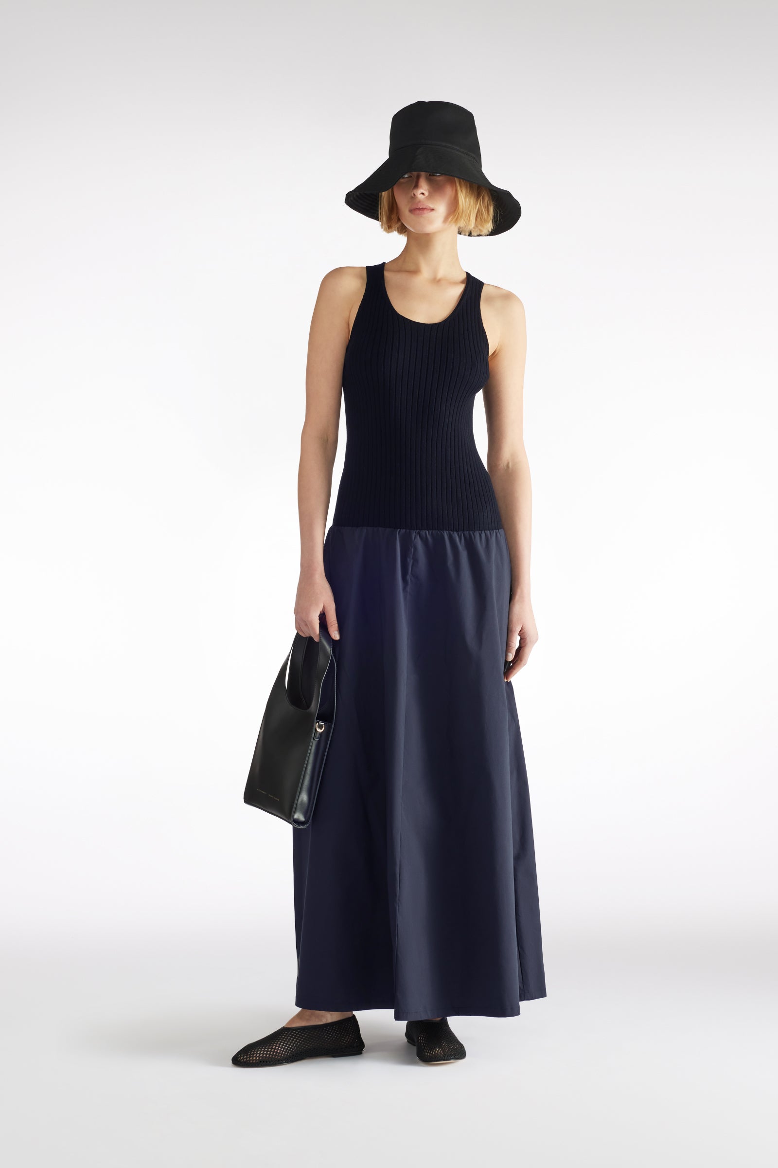 DRESS WITH KNITTED BODY