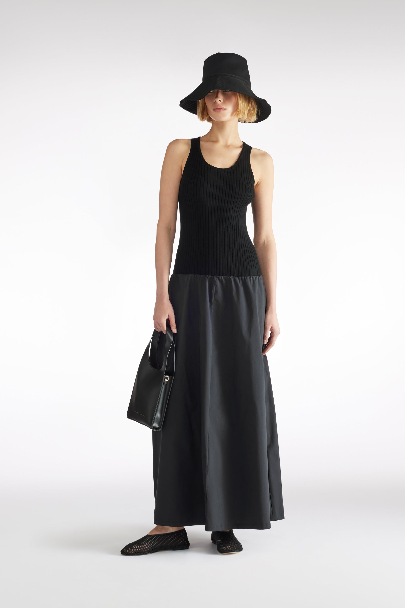 DRESS WITH KNITTED BODY