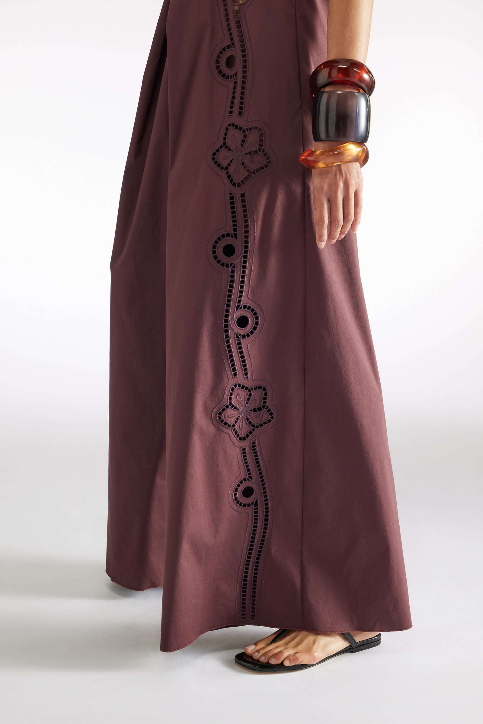 TUTA RICAMO PIZZO SANGALLO