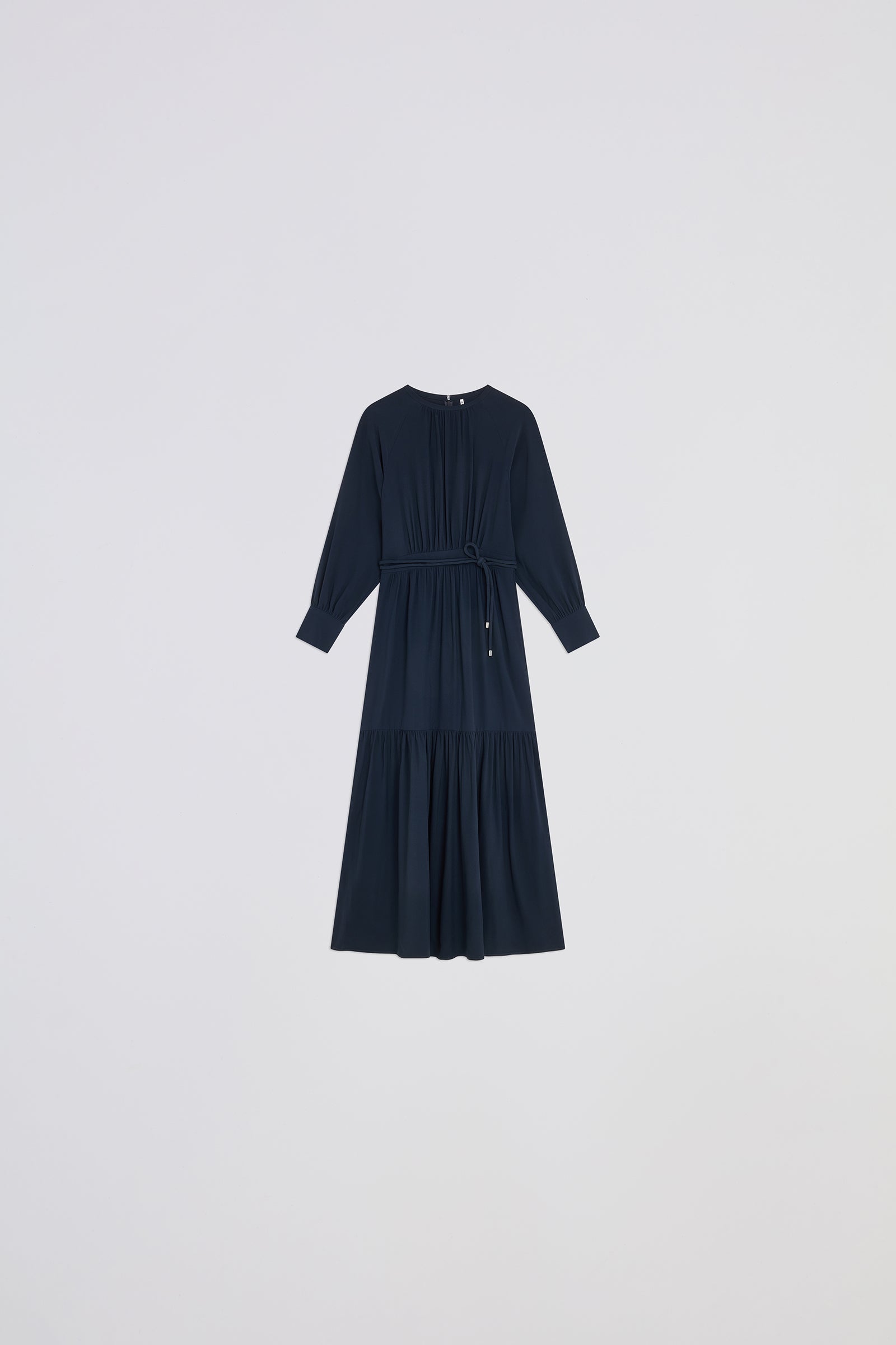 ABITO LUNGO CON BALZE