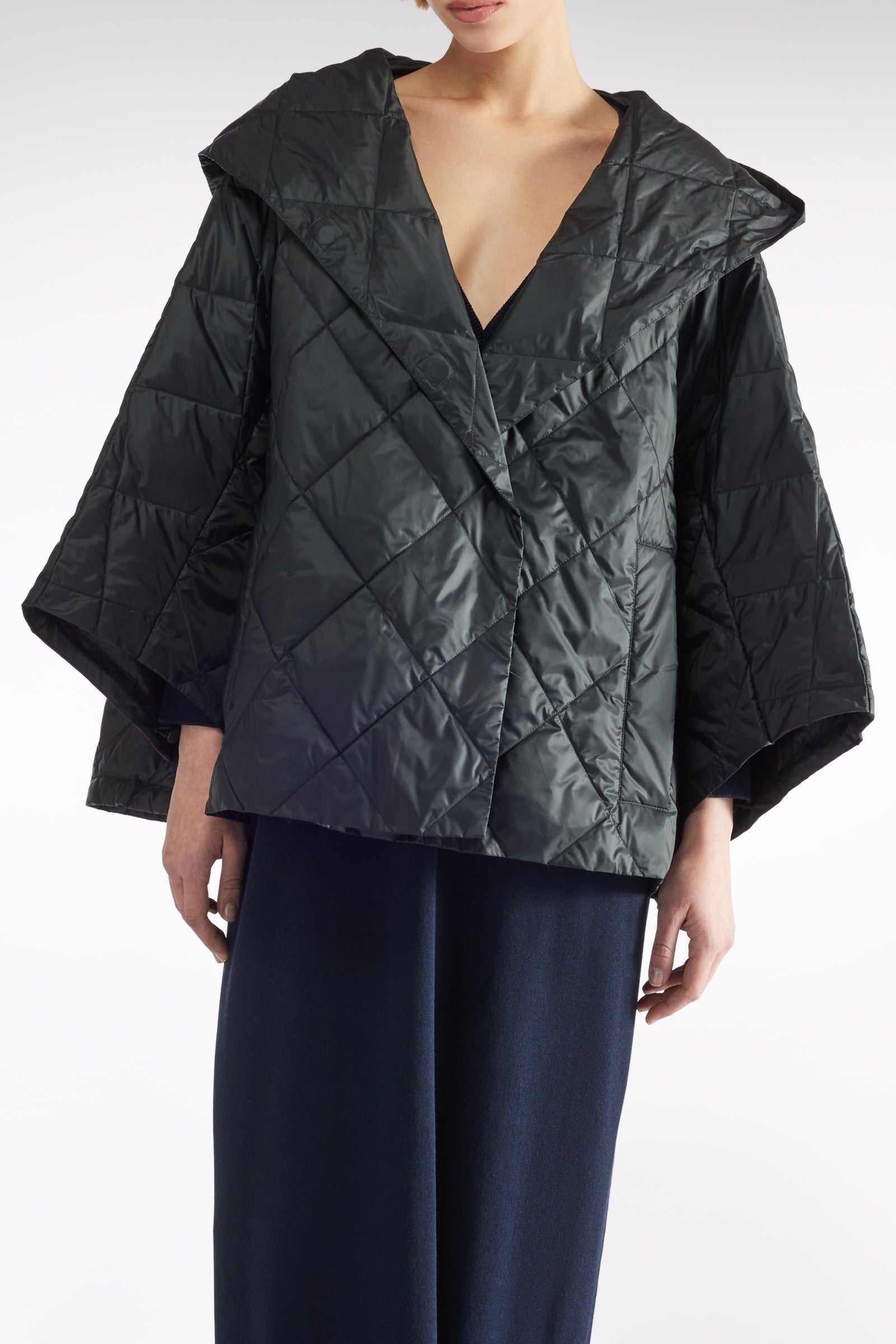 QUILTED CAPE